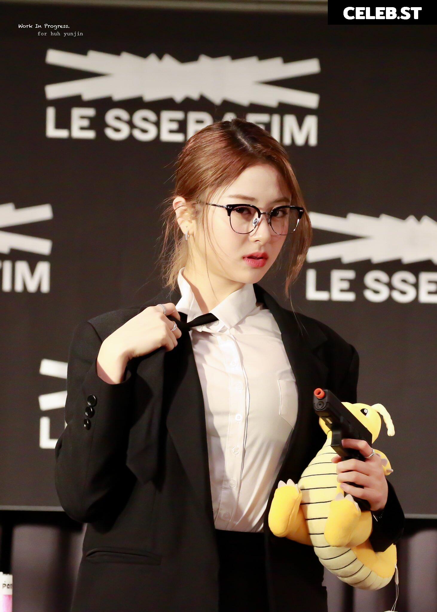 Huh Yunjin 허윤진 | LESSERAFIM Image 22956384