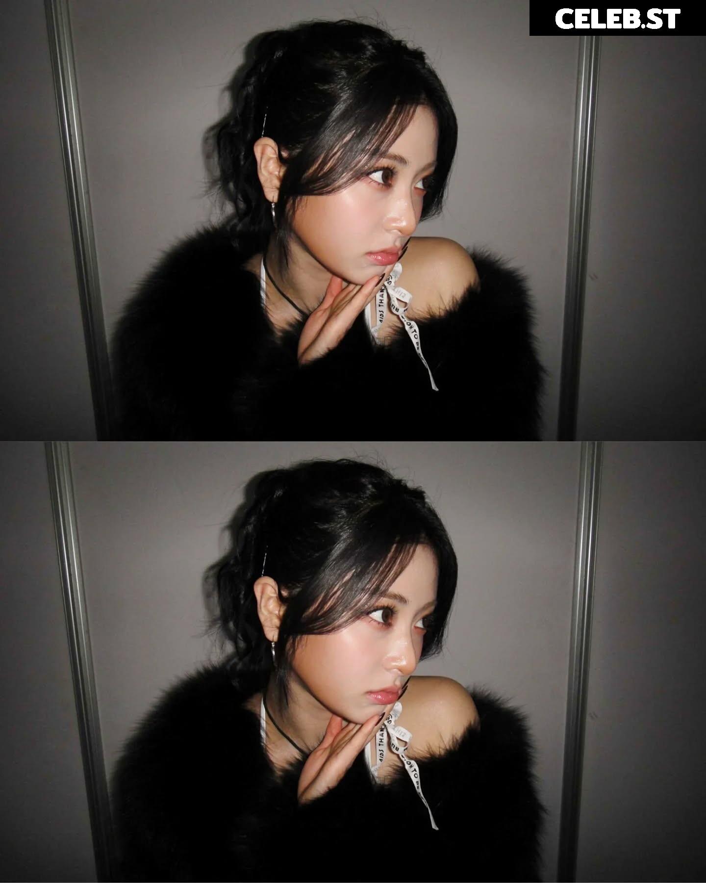 Huh Yunjin 허윤진 | LESSERAFIM Image 22956327