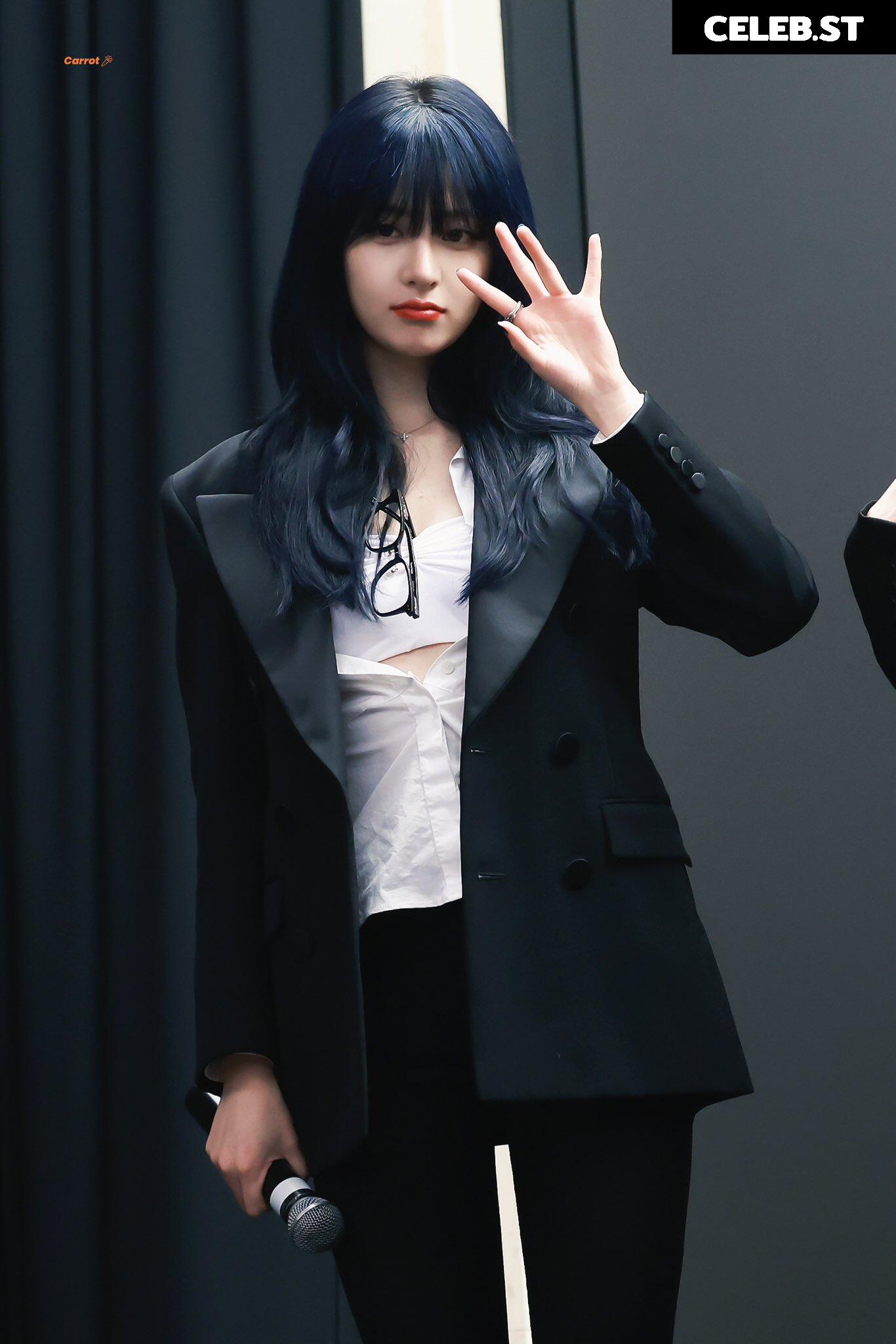 Huh Yunjin 허윤진 | LESSERAFIM Image 22956366
