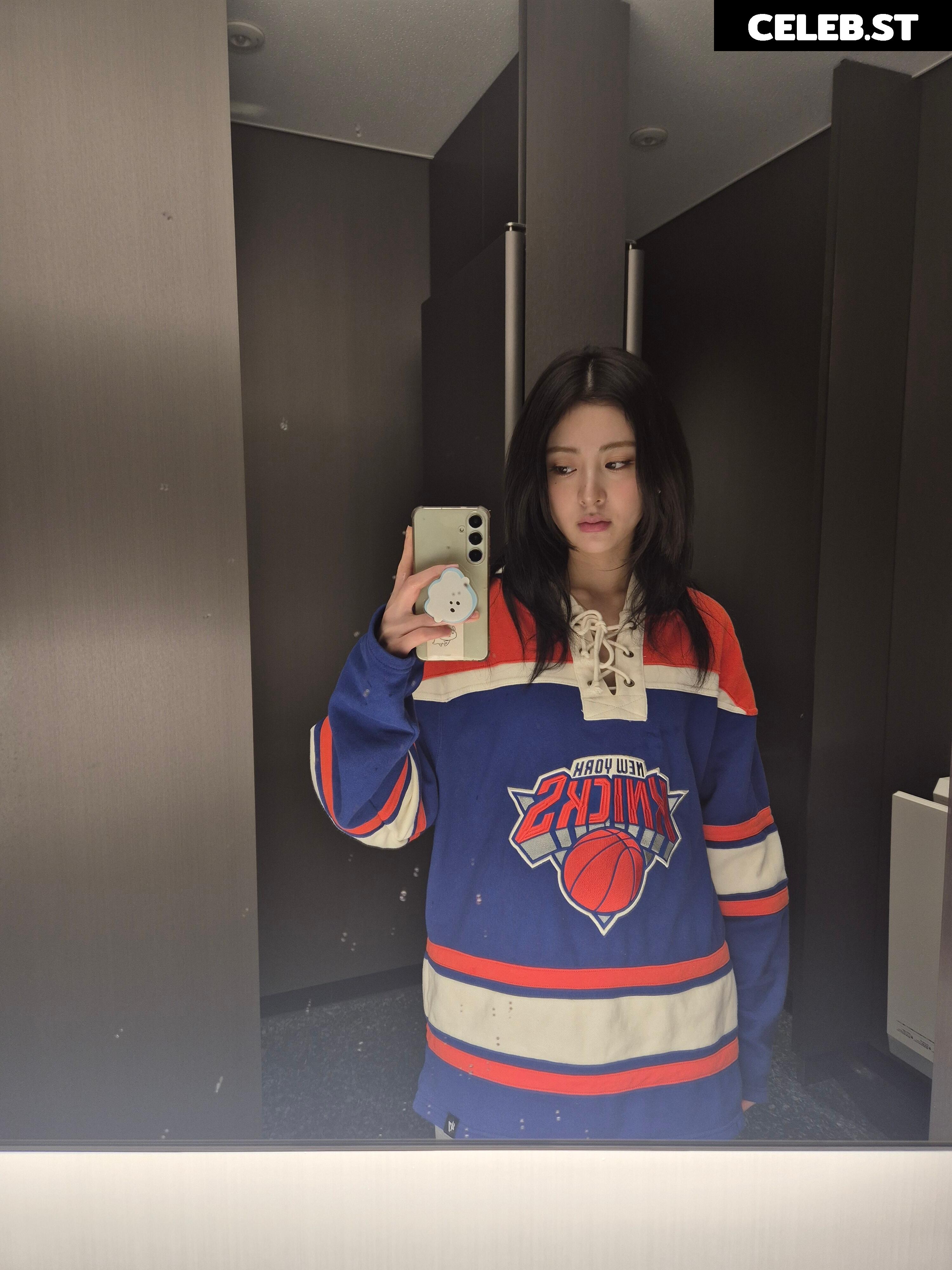 Huh Yunjin 허윤진 | LESSERAFIM Image 22956342