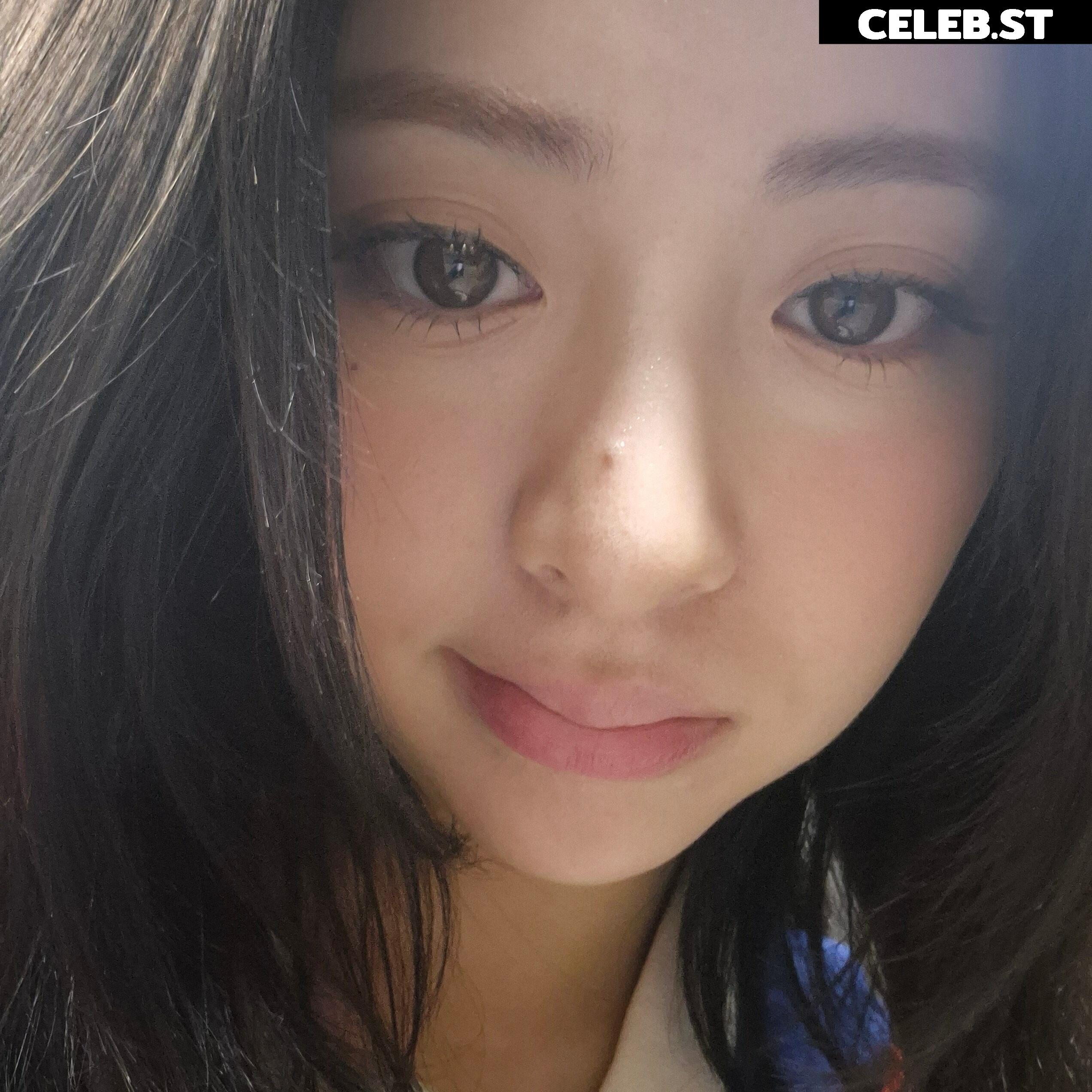 Huh Yunjin 허윤진 | LESSERAFIM Image 22956341