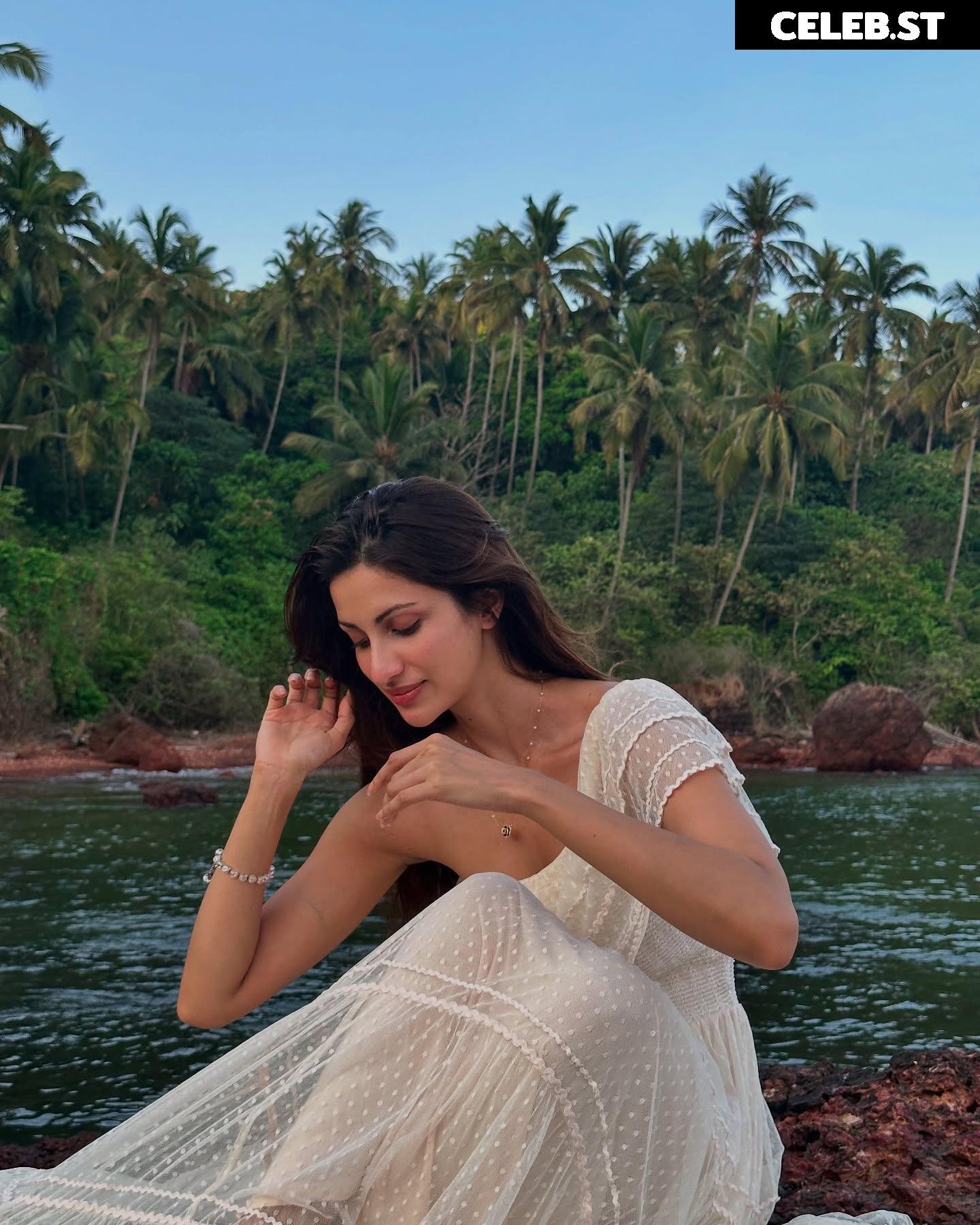Diksha J Singh Image 22950628