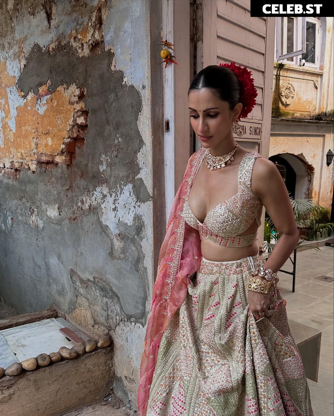 Diksha J Singh Image 22950610