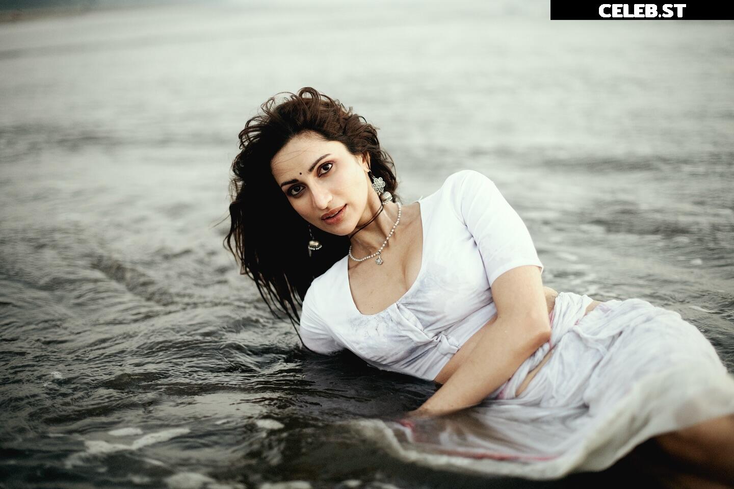 Diksha J Singh Image 22950602