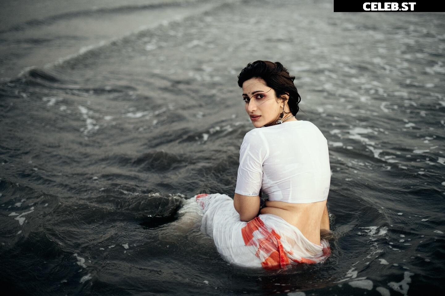 Diksha J Singh Image 22950605