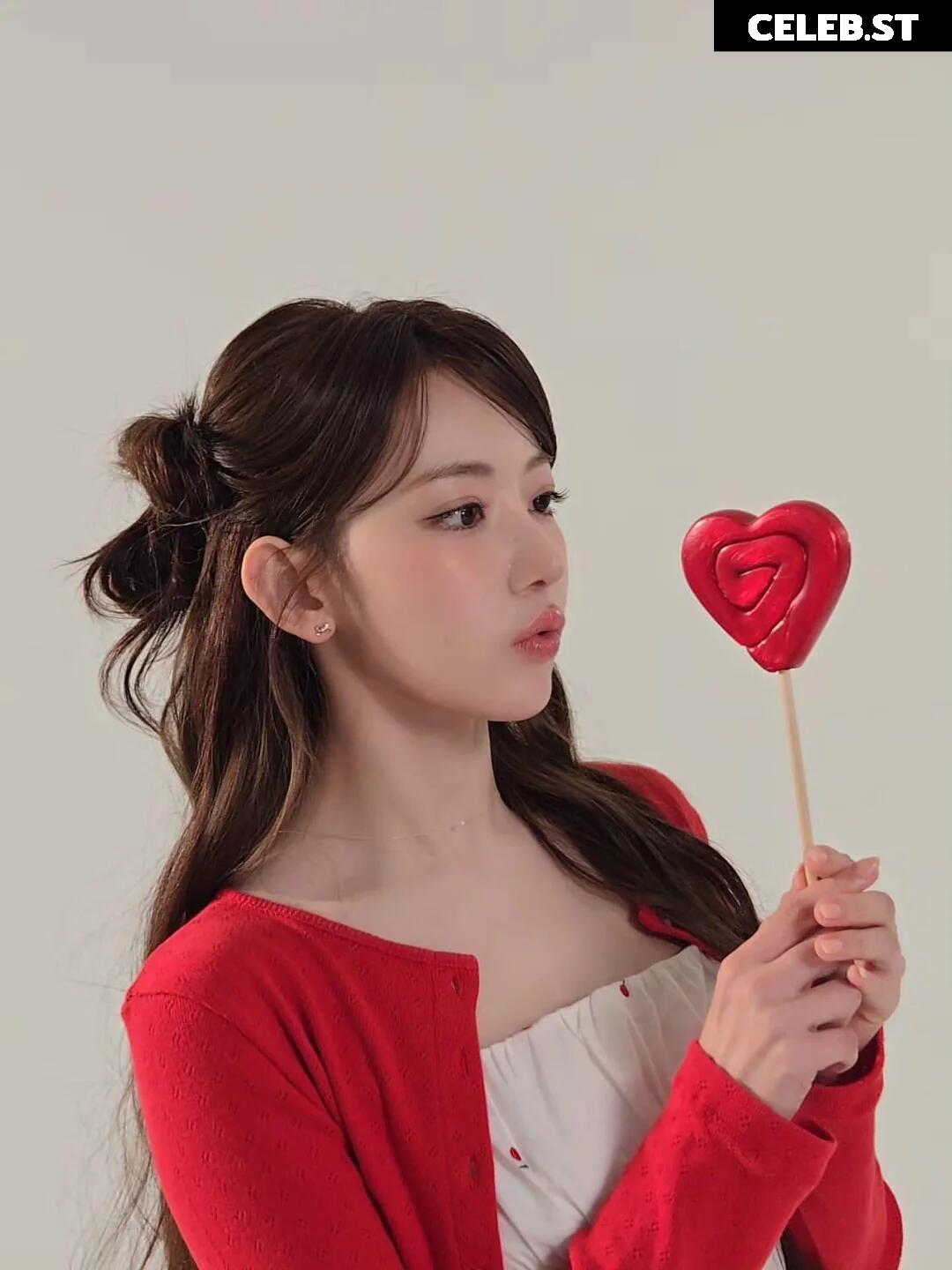 Sakura Miyawaki 宮脇 咲良 | LESSERAFIM Image 22953850