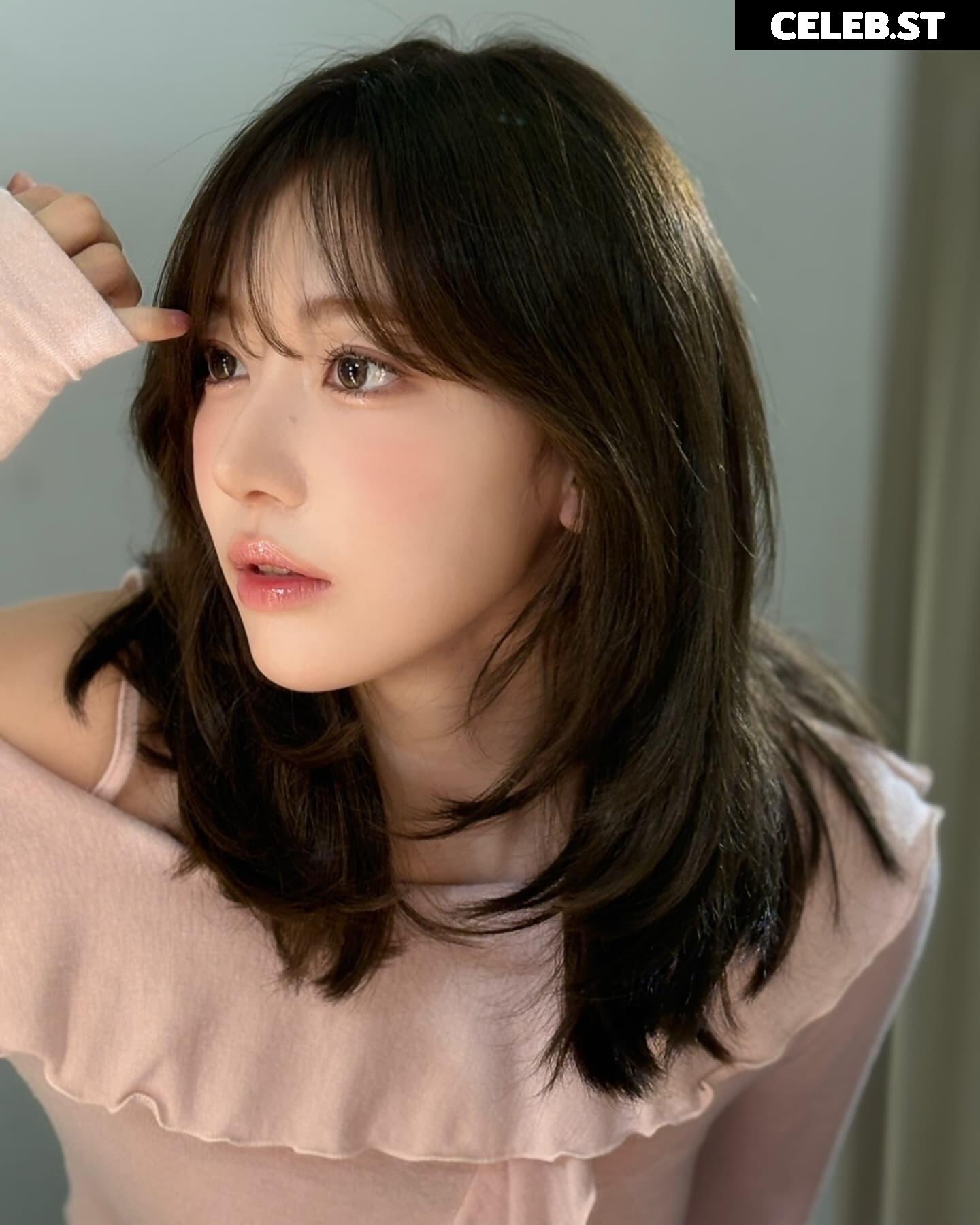 Sakura Miyawaki 宮脇 咲良 | LESSERAFIM Image 22953414
