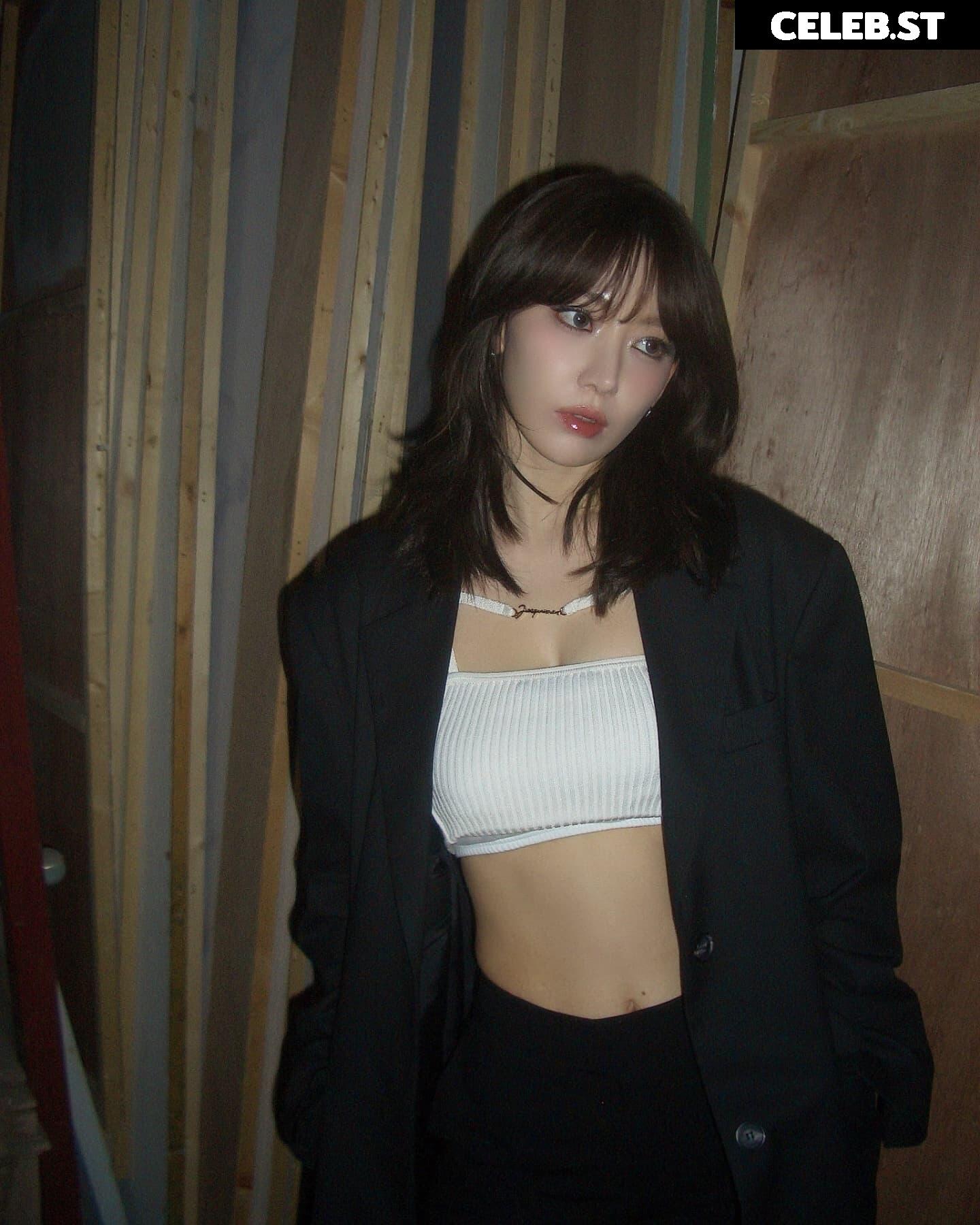 Sakura Miyawaki 宮脇 咲良 | LESSERAFIM Image 22953418