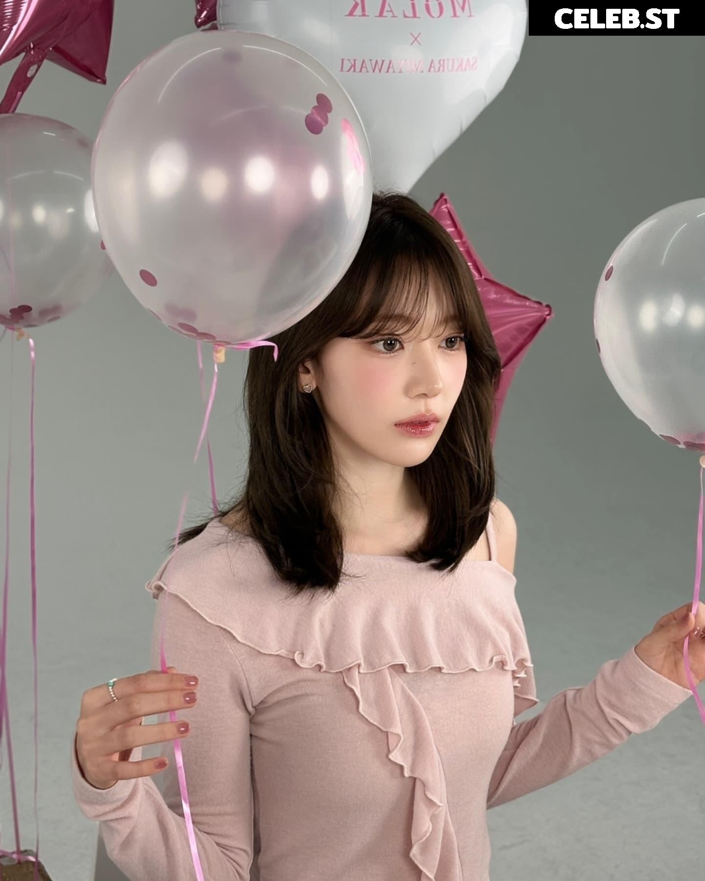 Sakura Miyawaki 宮脇 咲良 | LESSERAFIM Image 22953402