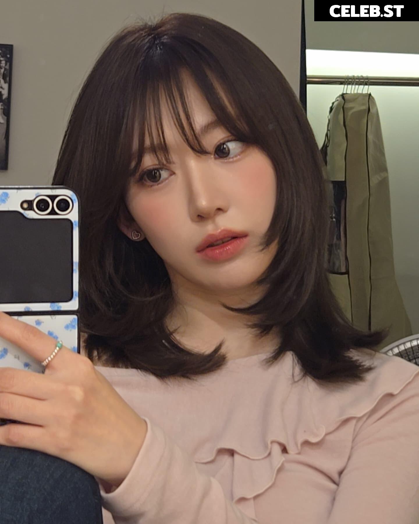 Sakura Miyawaki 宮脇 咲良 | LESSERAFIM Image 22953405