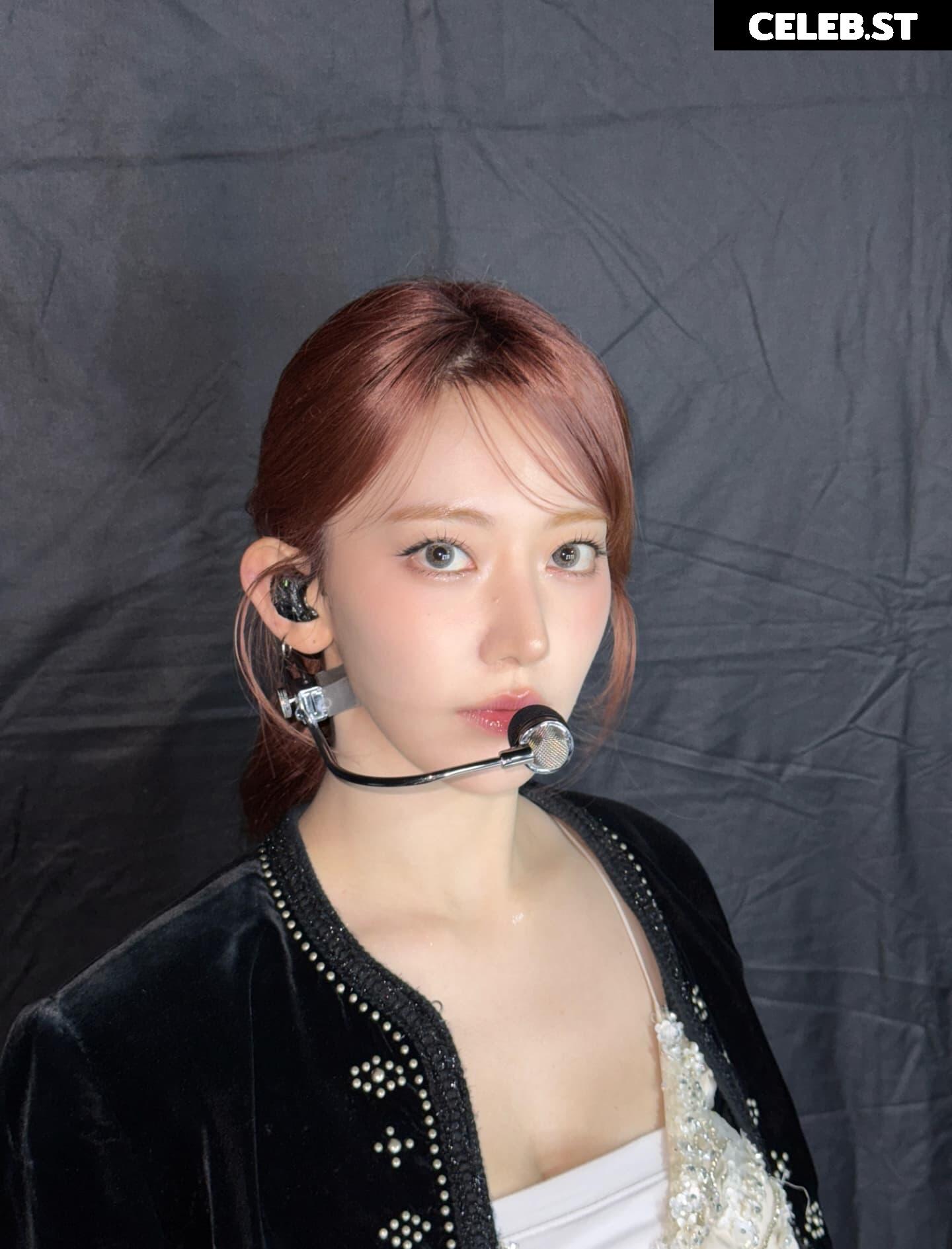 Sakura Miyawaki 宮脇 咲良 | LESSERAFIM Image 22953457