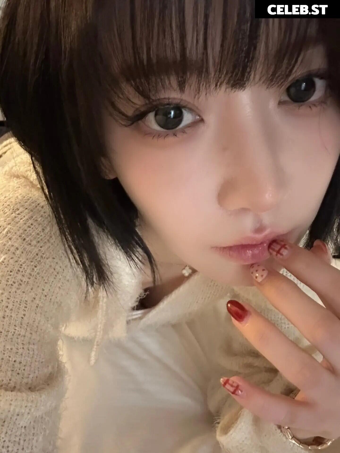 Sakura Miyawaki 宮脇 咲良 | LESSERAFIM Image 22953687