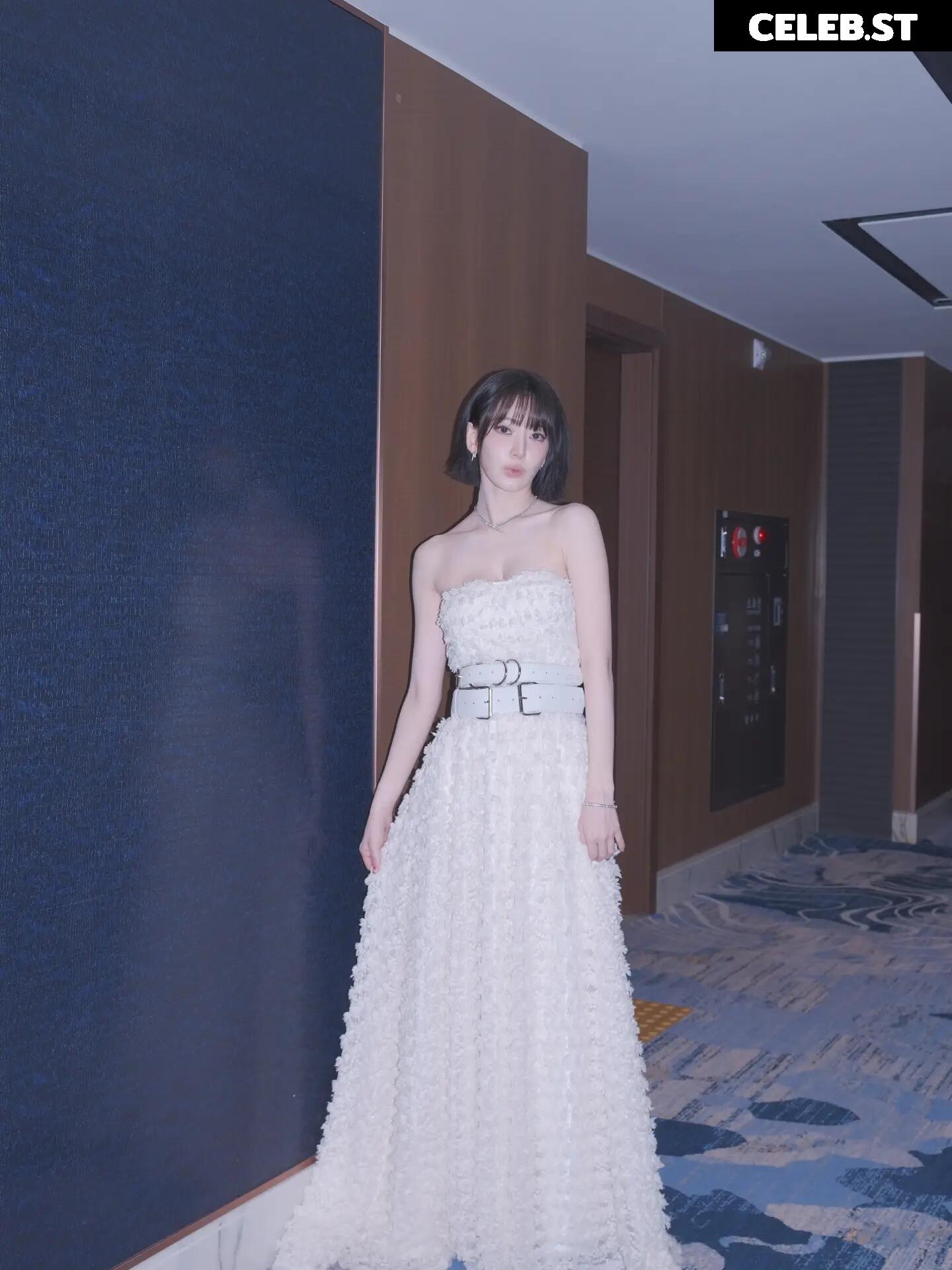 Sakura Miyawaki 宮脇 咲良 | LESSERAFIM Image 22953620