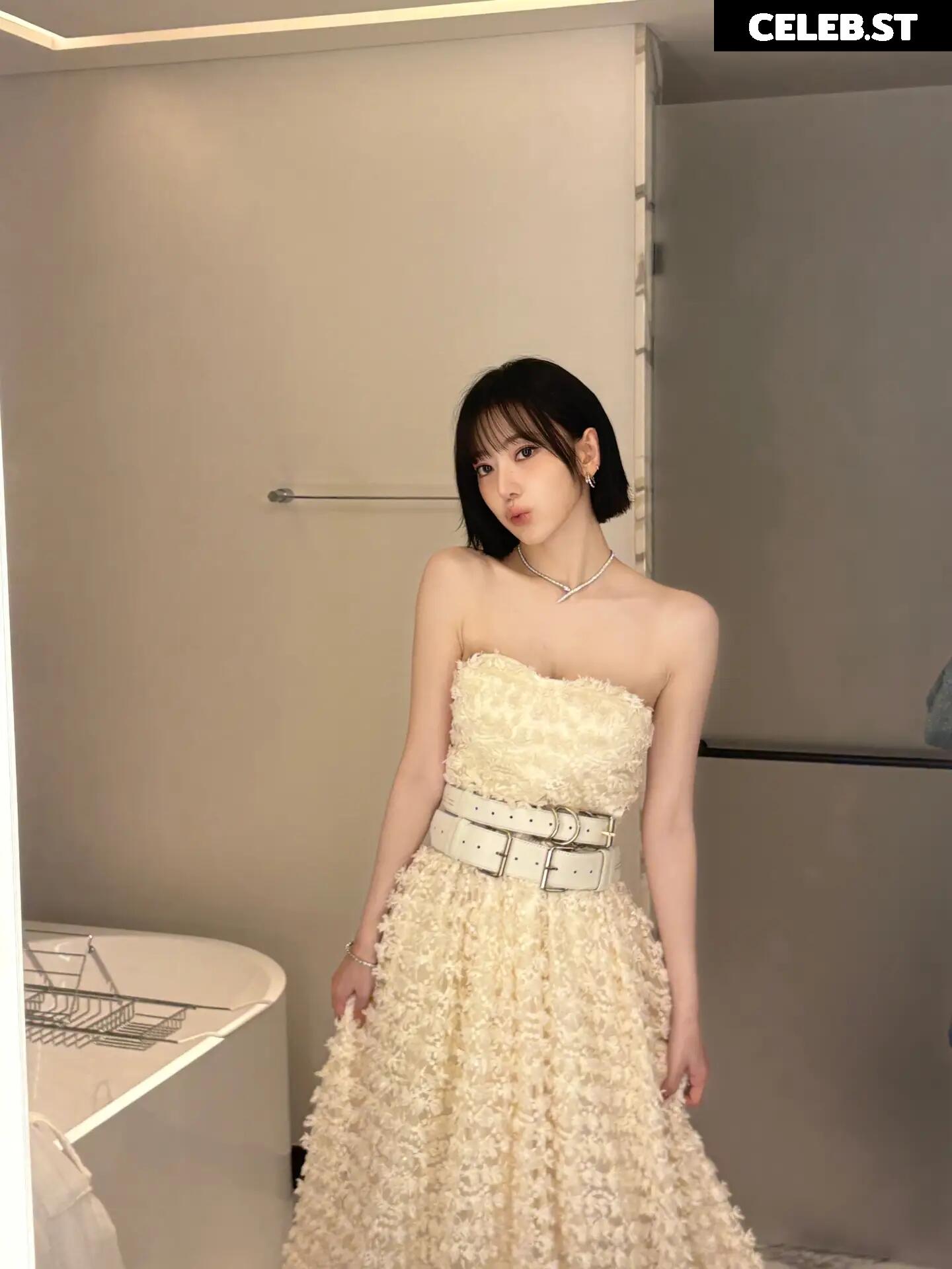 Sakura Miyawaki 宮脇 咲良 | LESSERAFIM Image 22953618