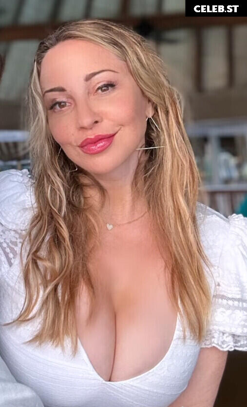Tara Strong Image 22959500