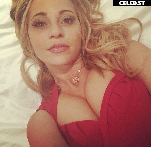 Tara Strong Image 22959434