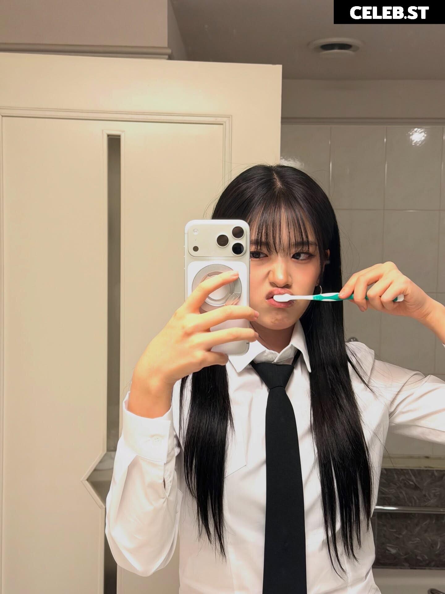 An Yujin 안유진 | (An) IVE Image 22959102