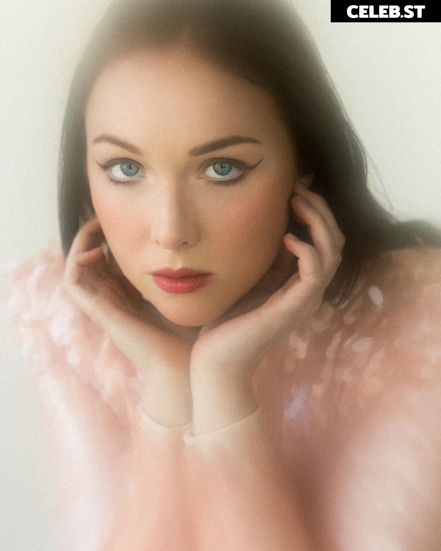 Molly Quinn Image 22959313