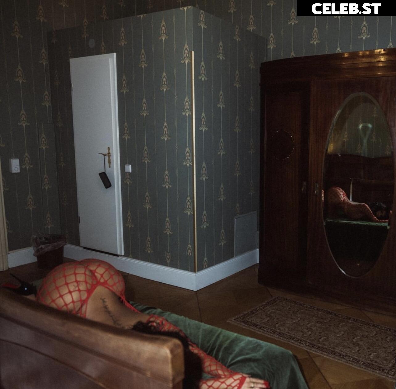 Maryscrib Image 2297485