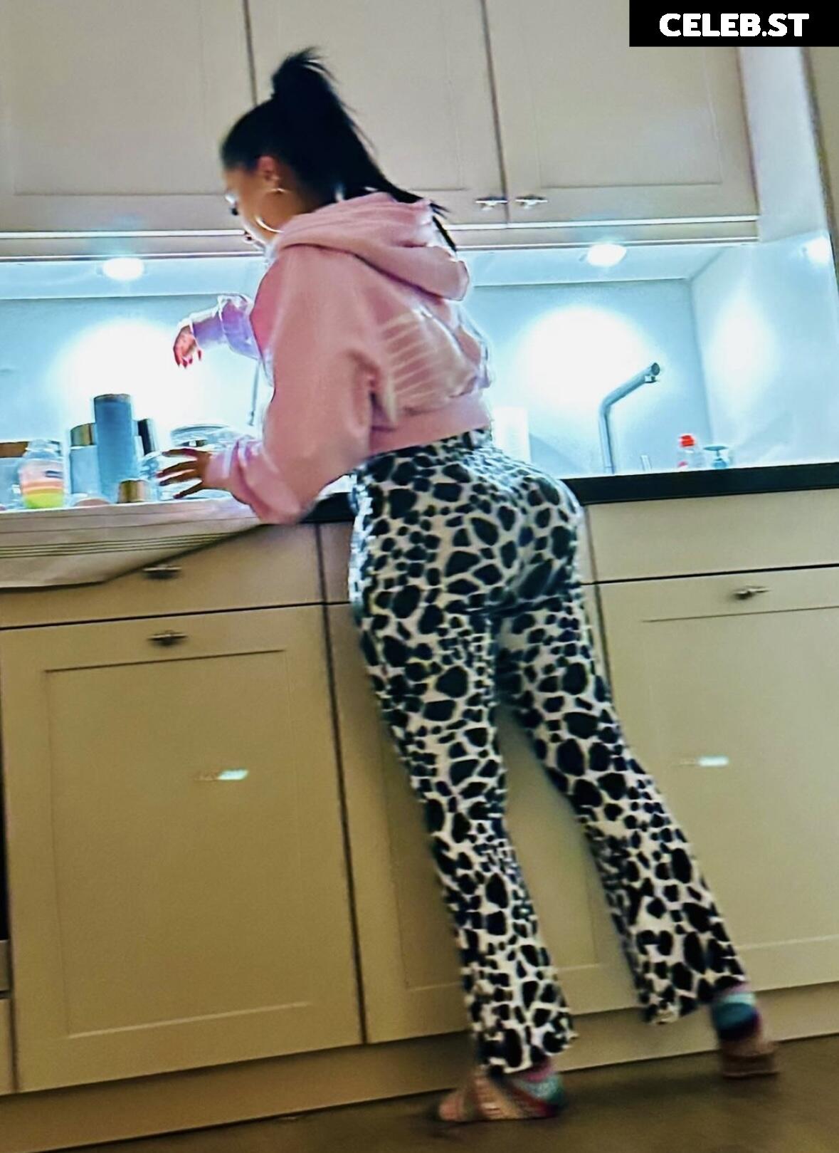 Maryscrib Image 2297272