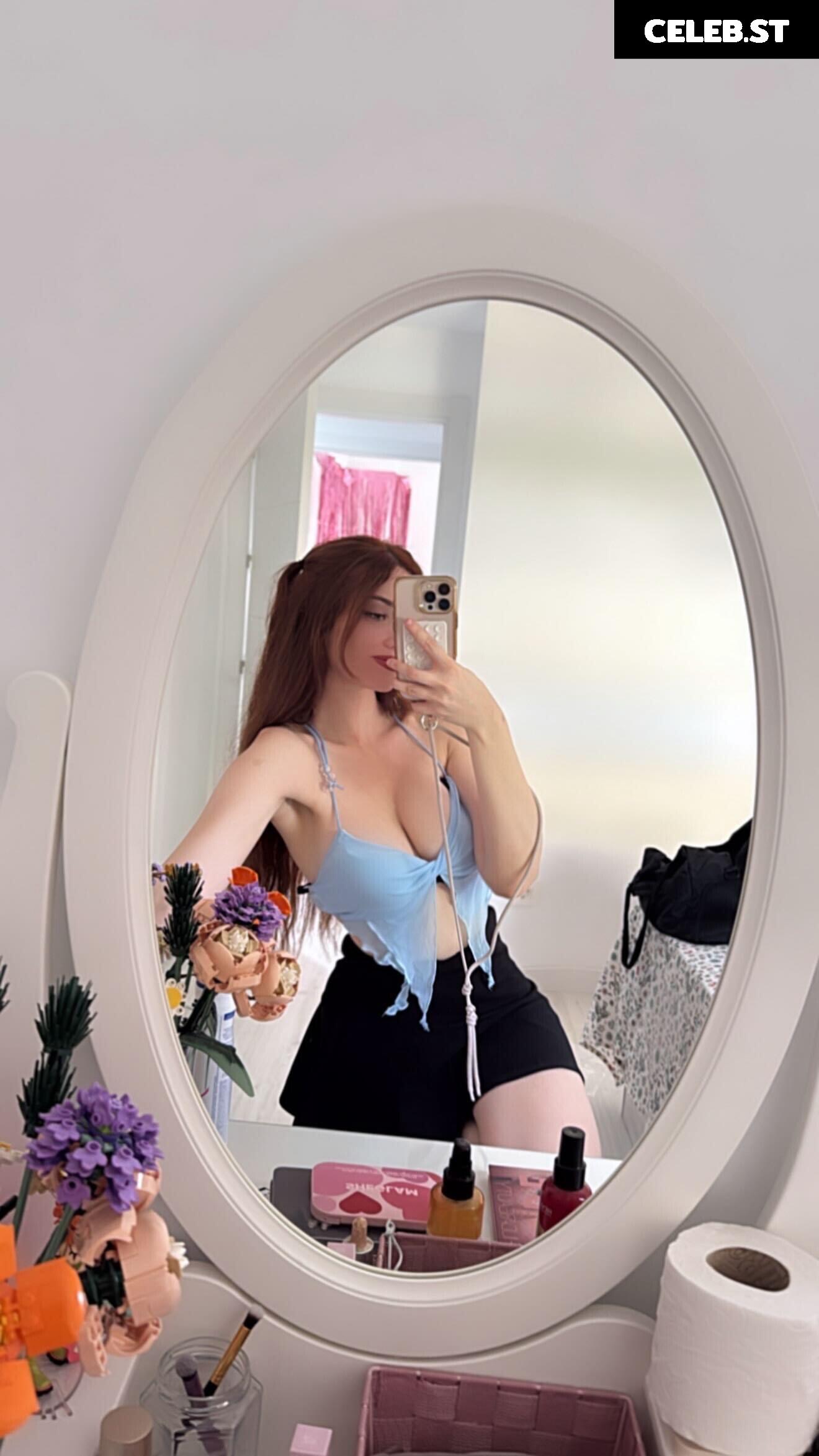Zeling/Alicia/Zeiing Image 22948302