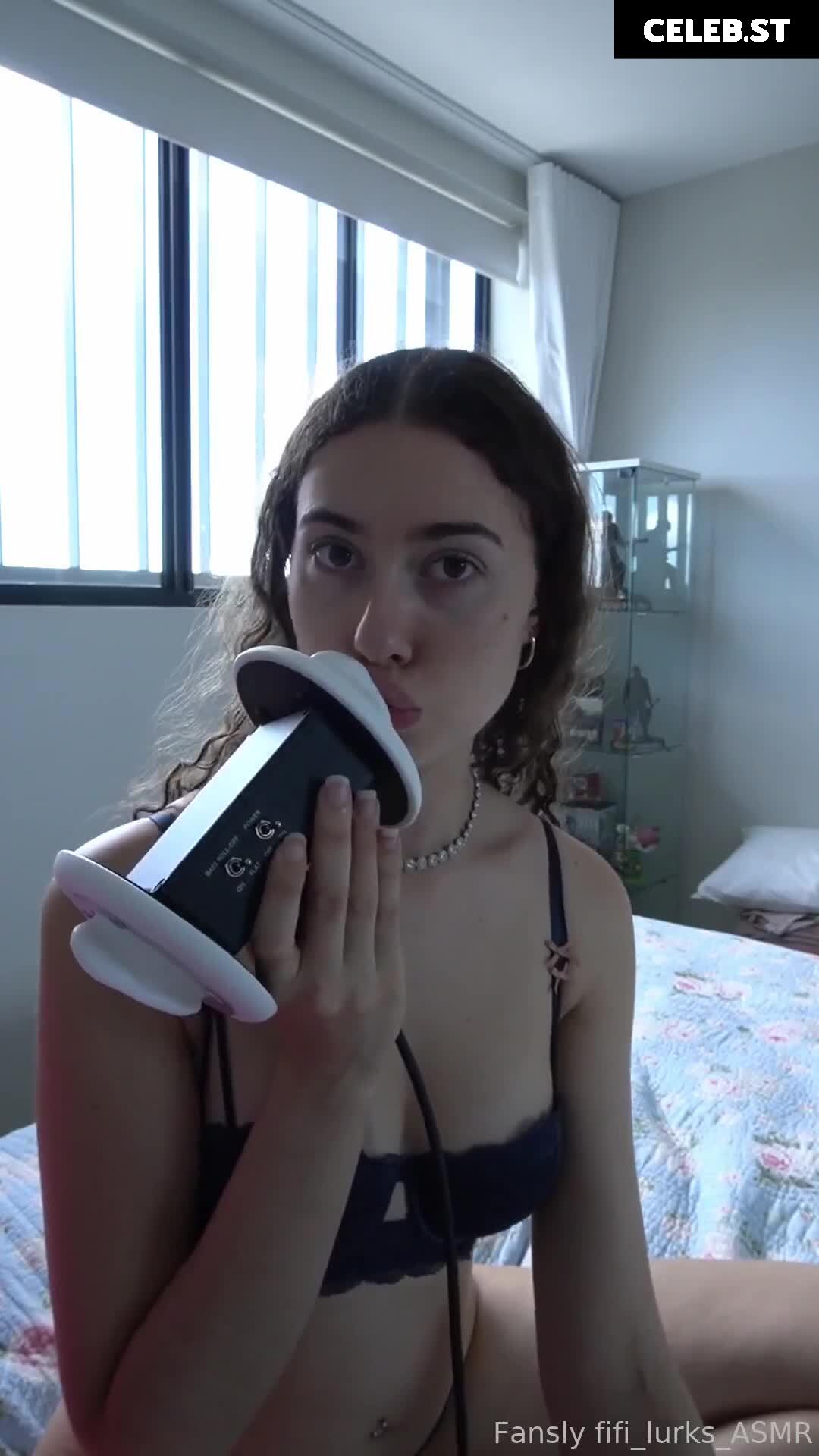 Fifi-Lurks.  21yo Aussie Image 22945674