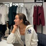 Emily Oberg / emilyoberg Image 22941098