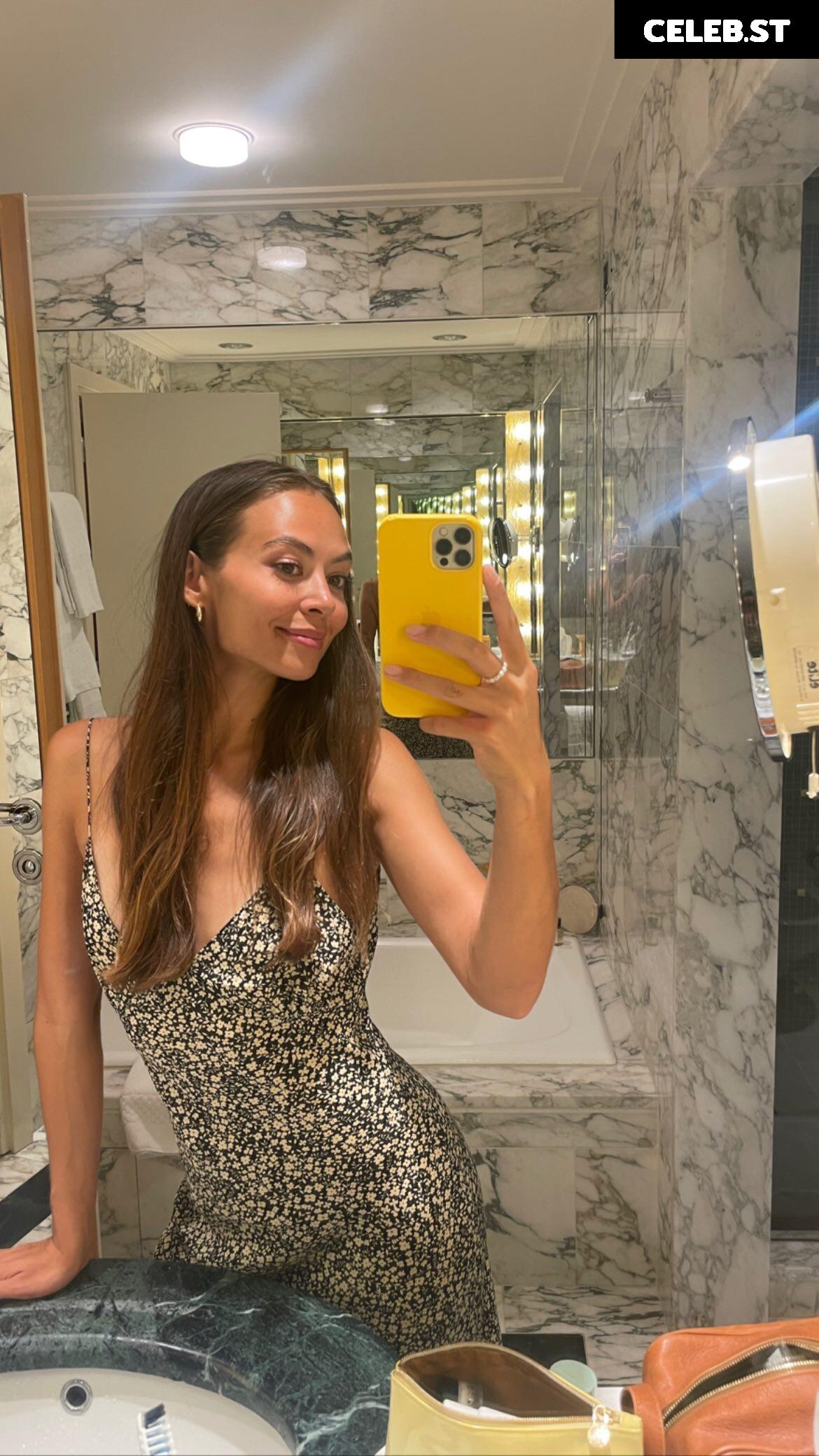 Emily Oberg / emilyoberg Image 22941077