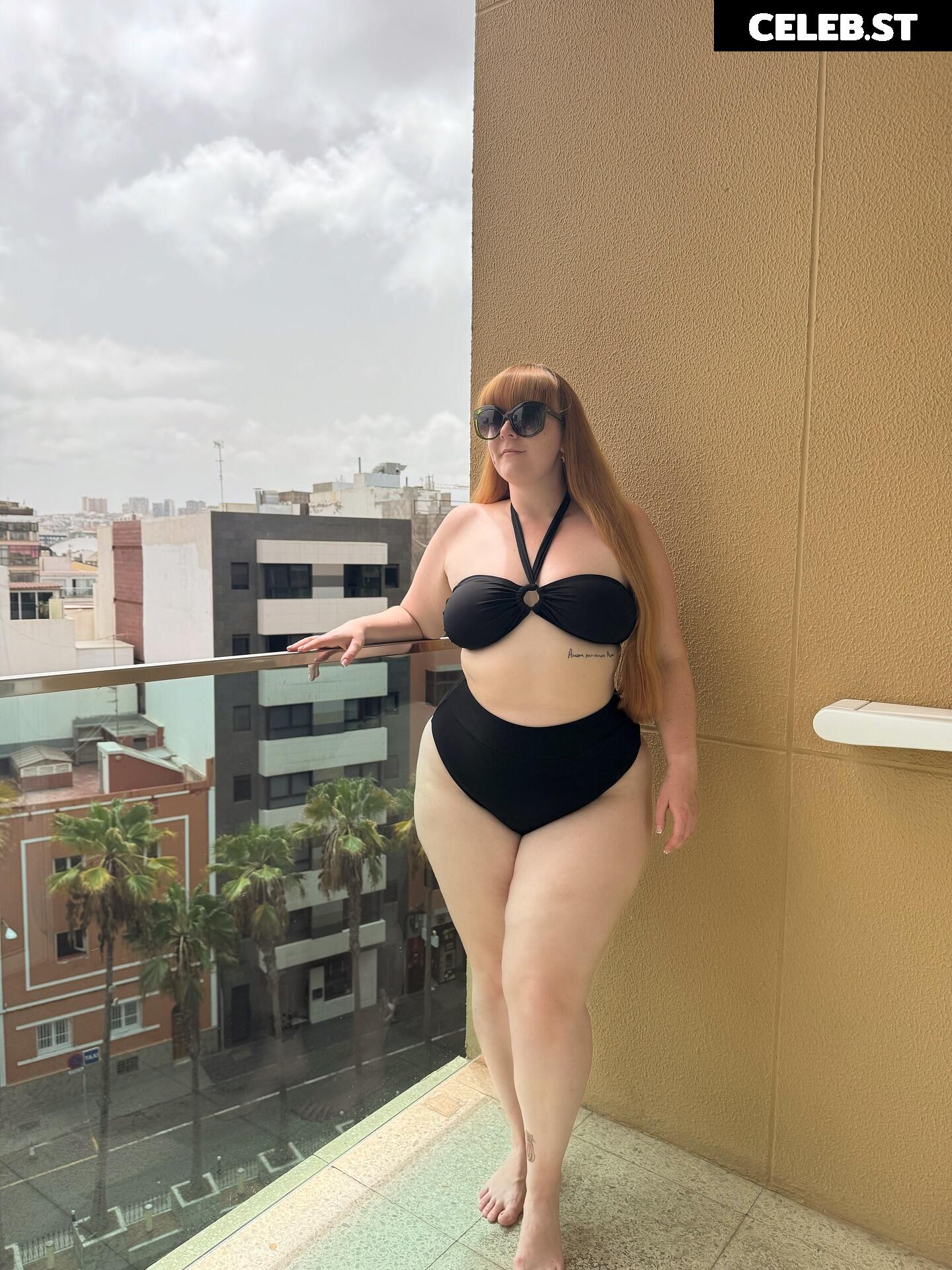nlhfit / Nicole Herring Image 22943359