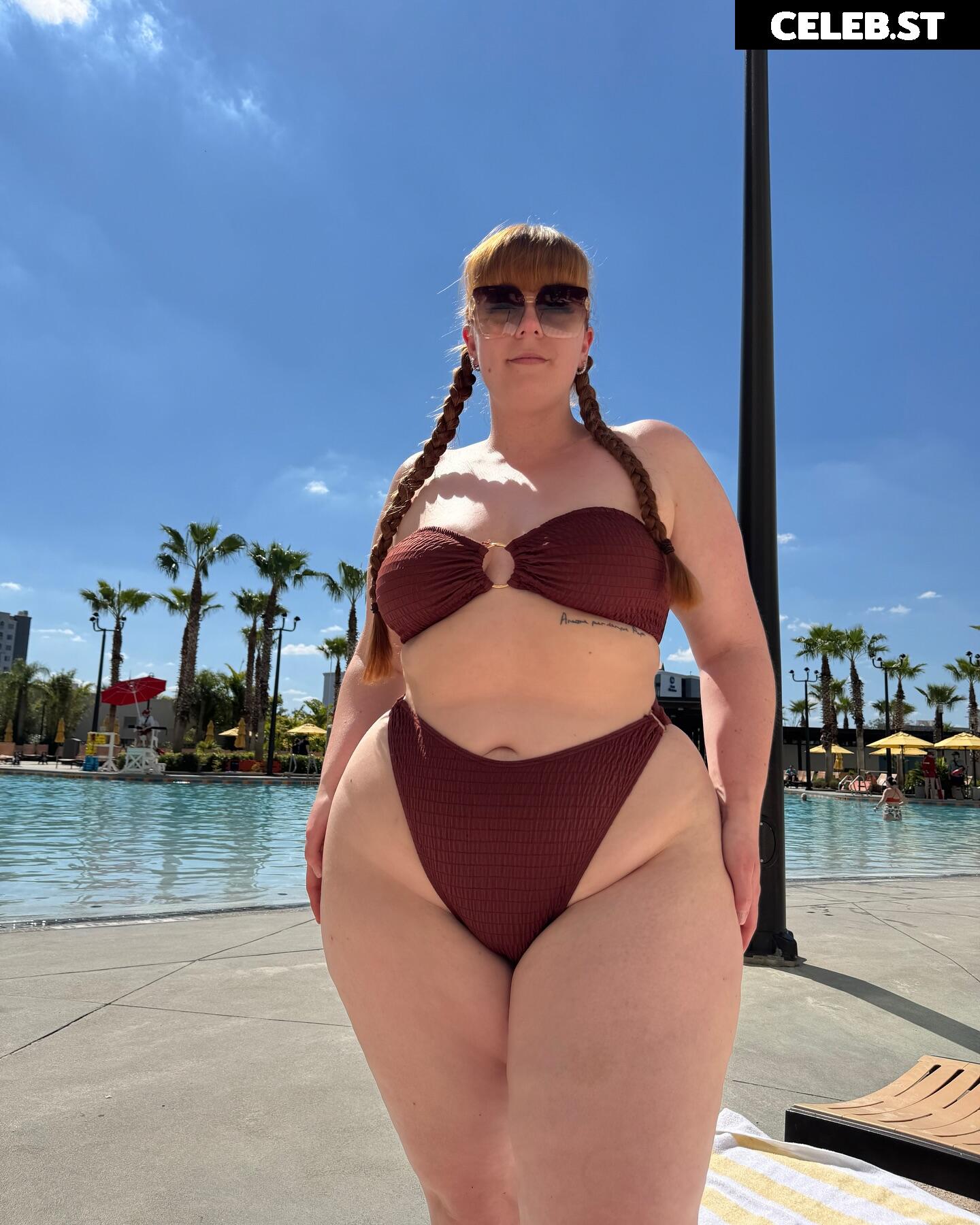 nlhfit / Nicole Herring Image 22943274