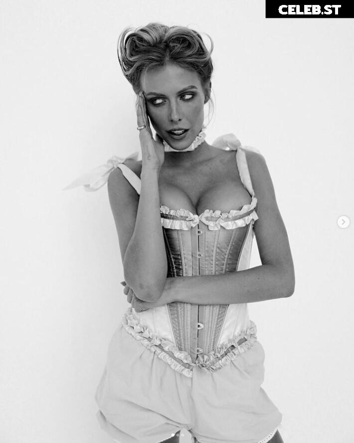 Oxana Streltsova Image 22942220