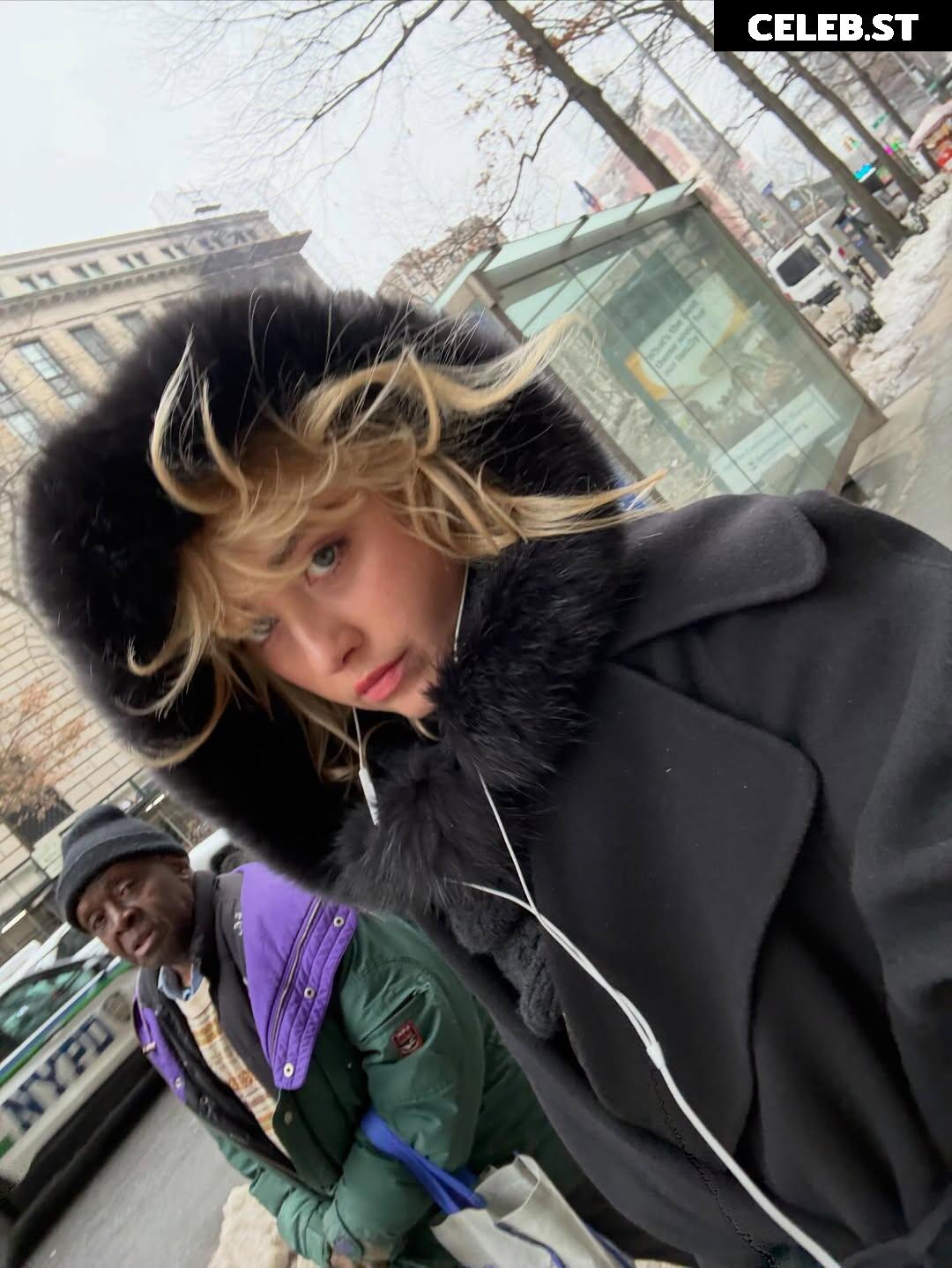 Kathryn Newton Image 22949257