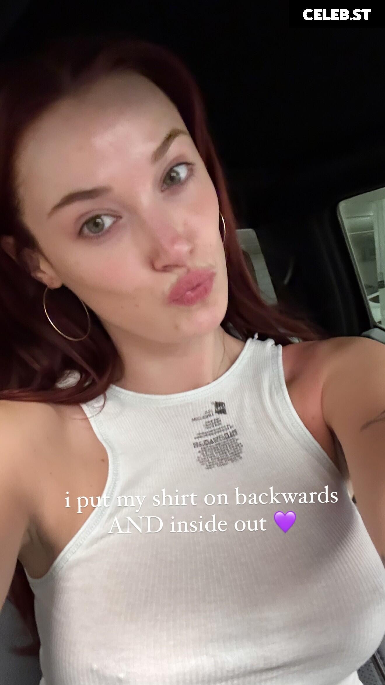 Olivia O'Brien Image 22998104