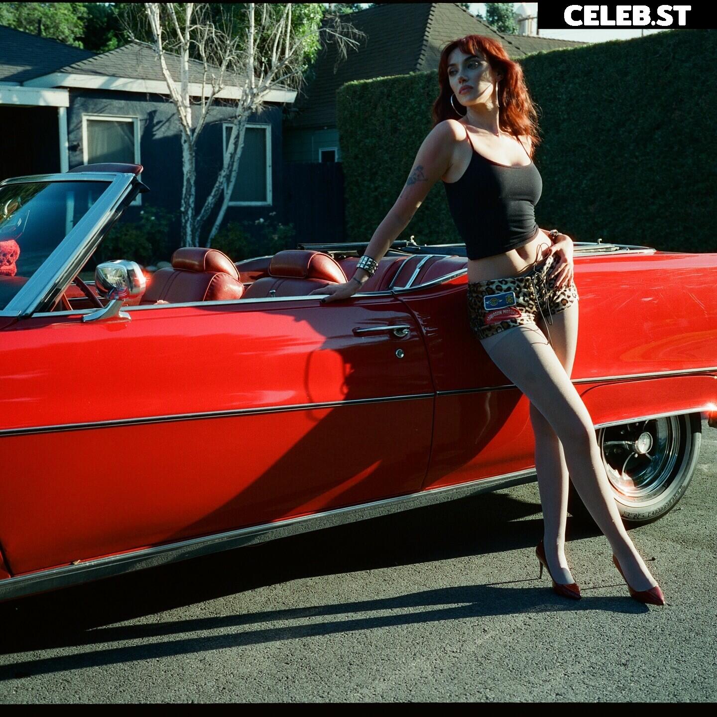 Olivia O'Brien Image 22998134