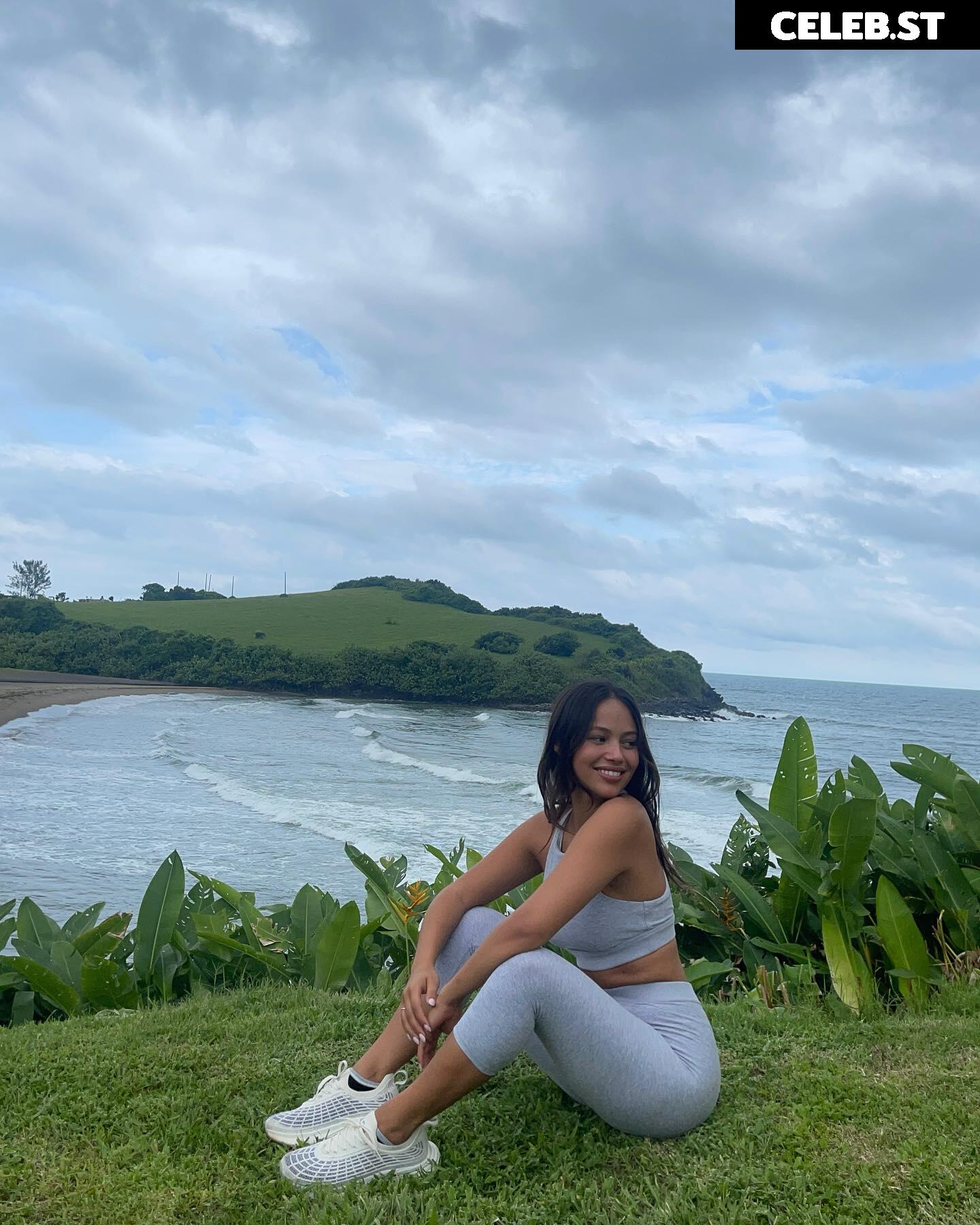 Fiona Barron Image 22995012