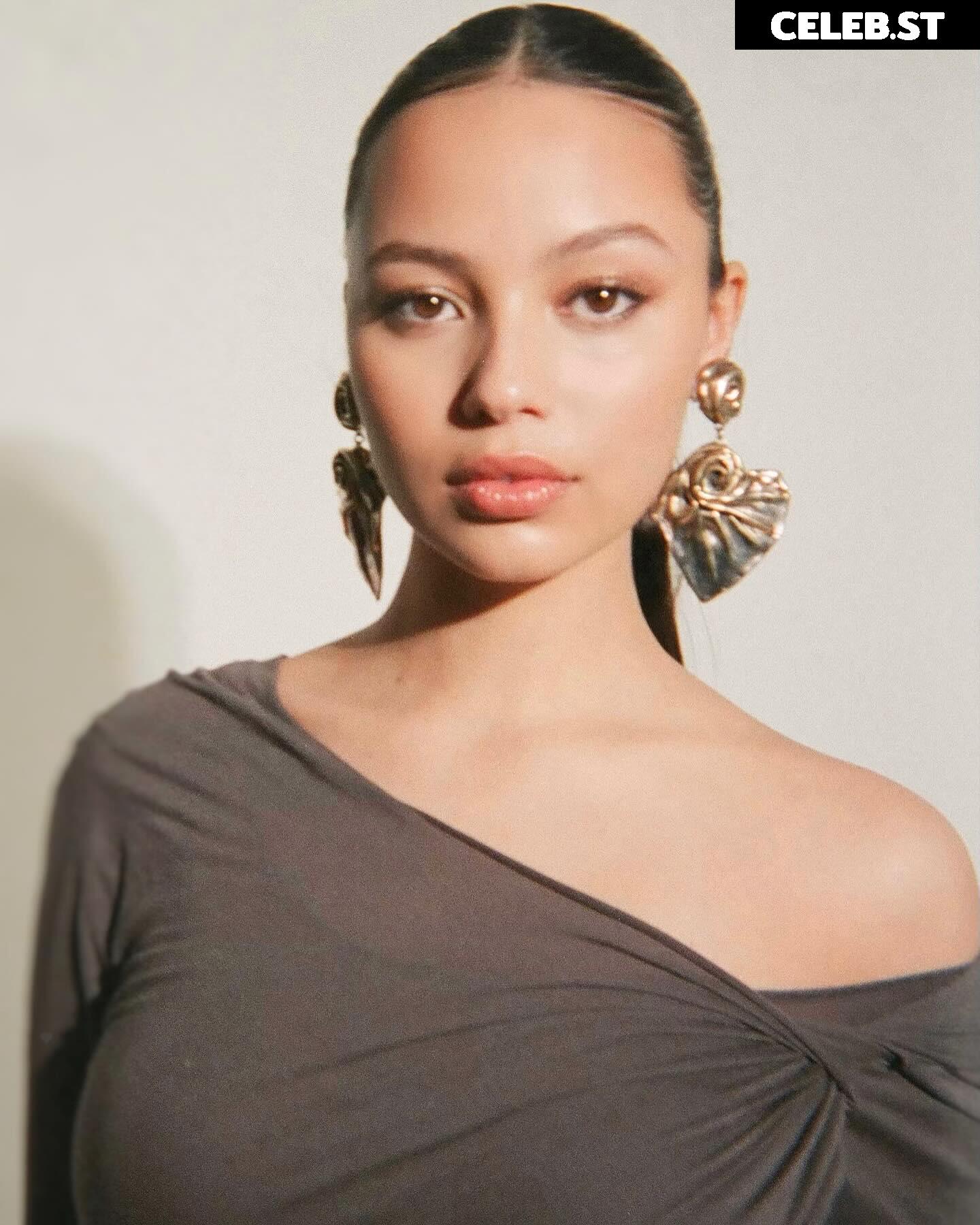 Fiona Barron Image 22995035