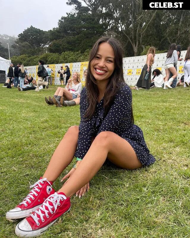 Fiona Barron Image 22995065