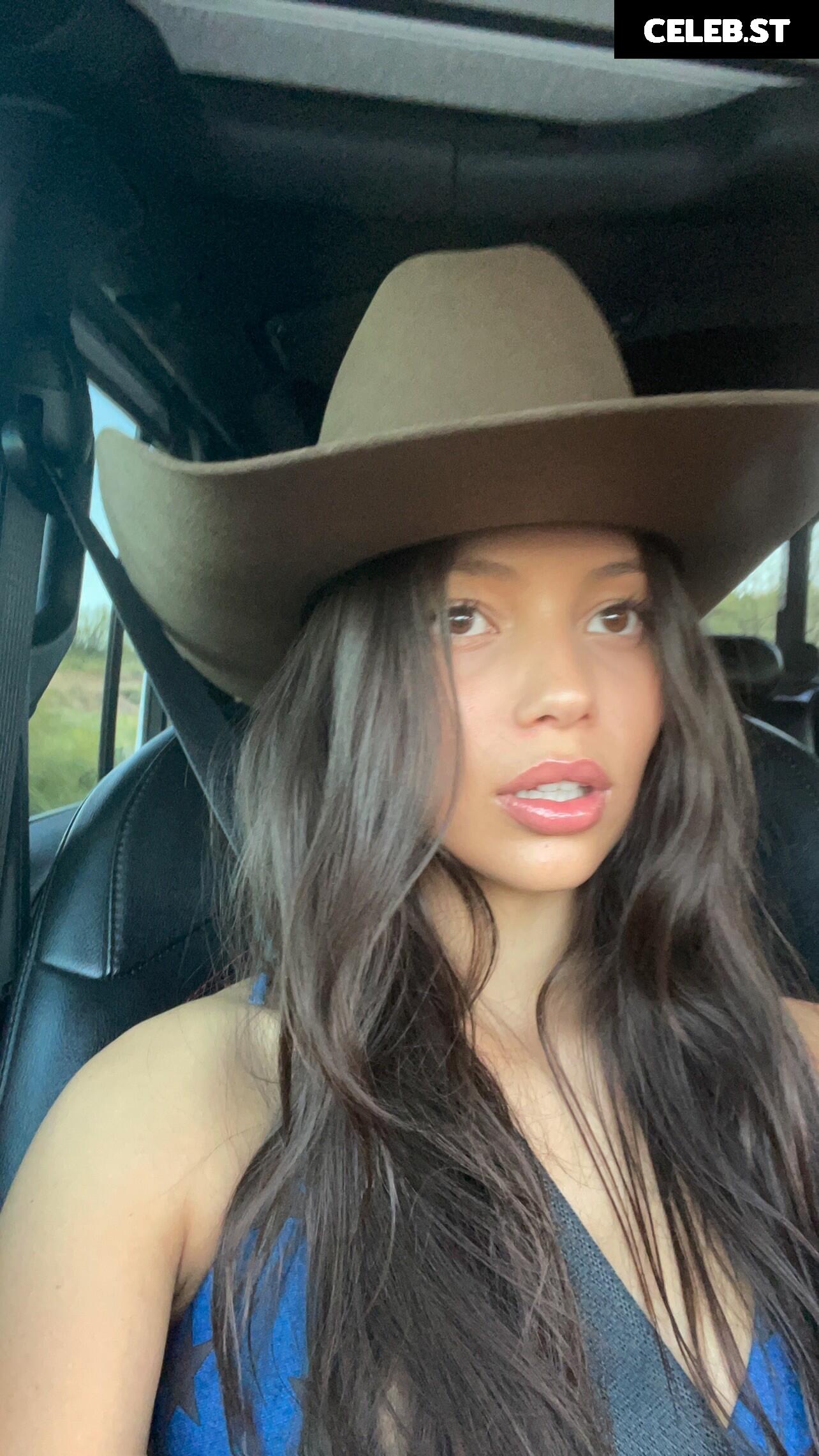 Fiona Barron Image 22995056