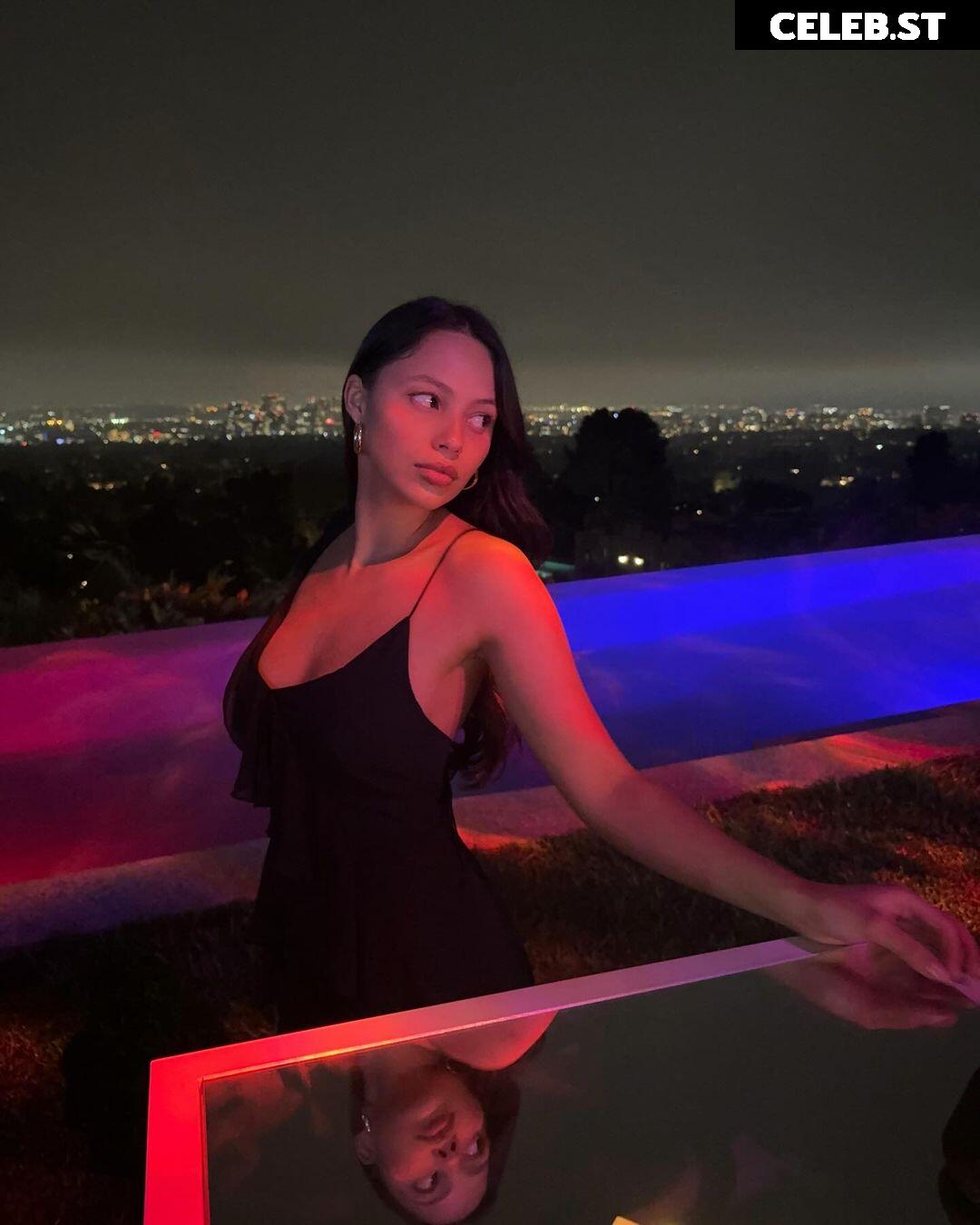 Fiona Barron Image 22995058