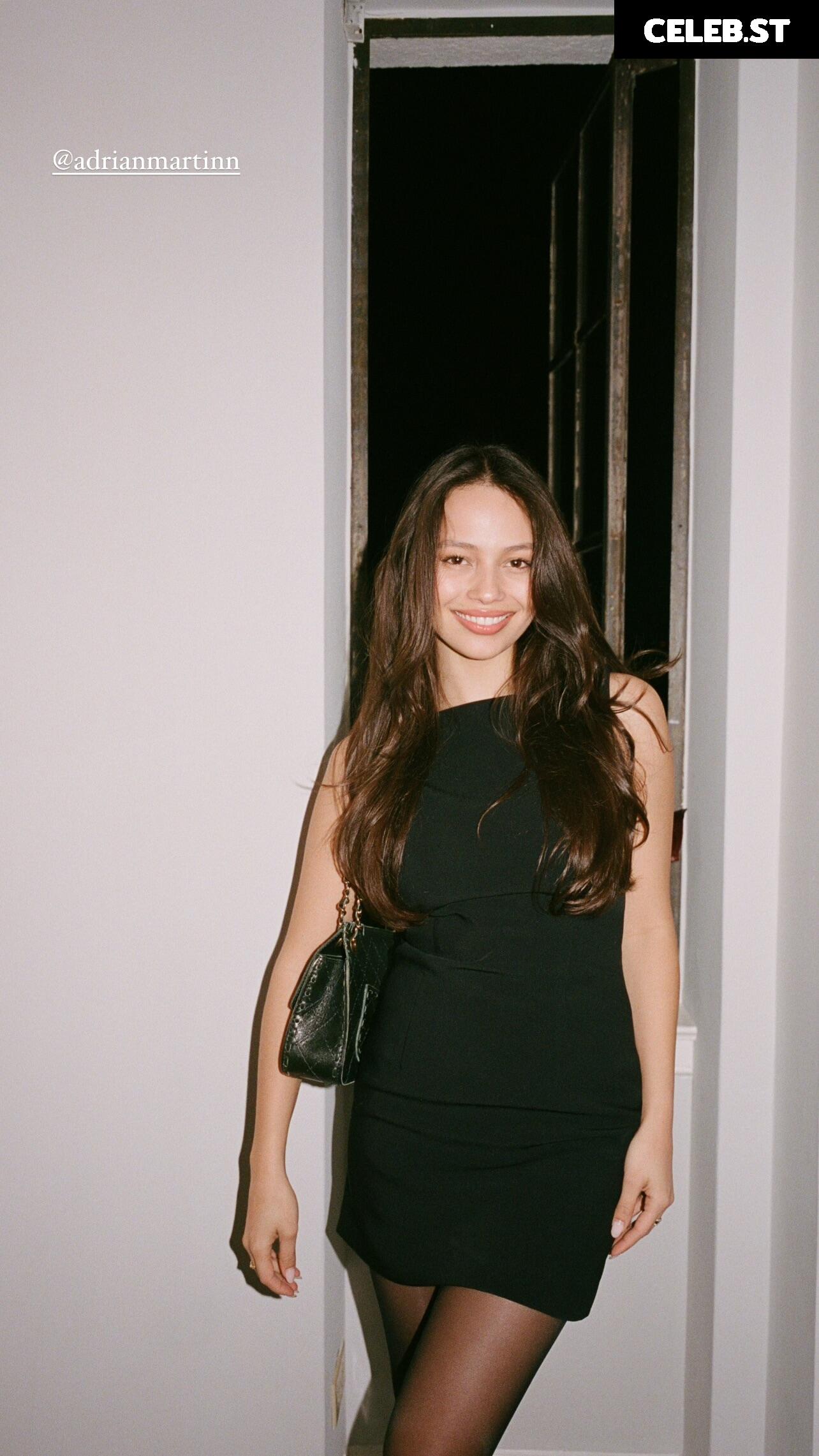 Fiona Barron Image 22995045