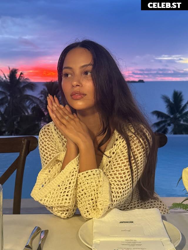 Fiona Barron Image 22995202