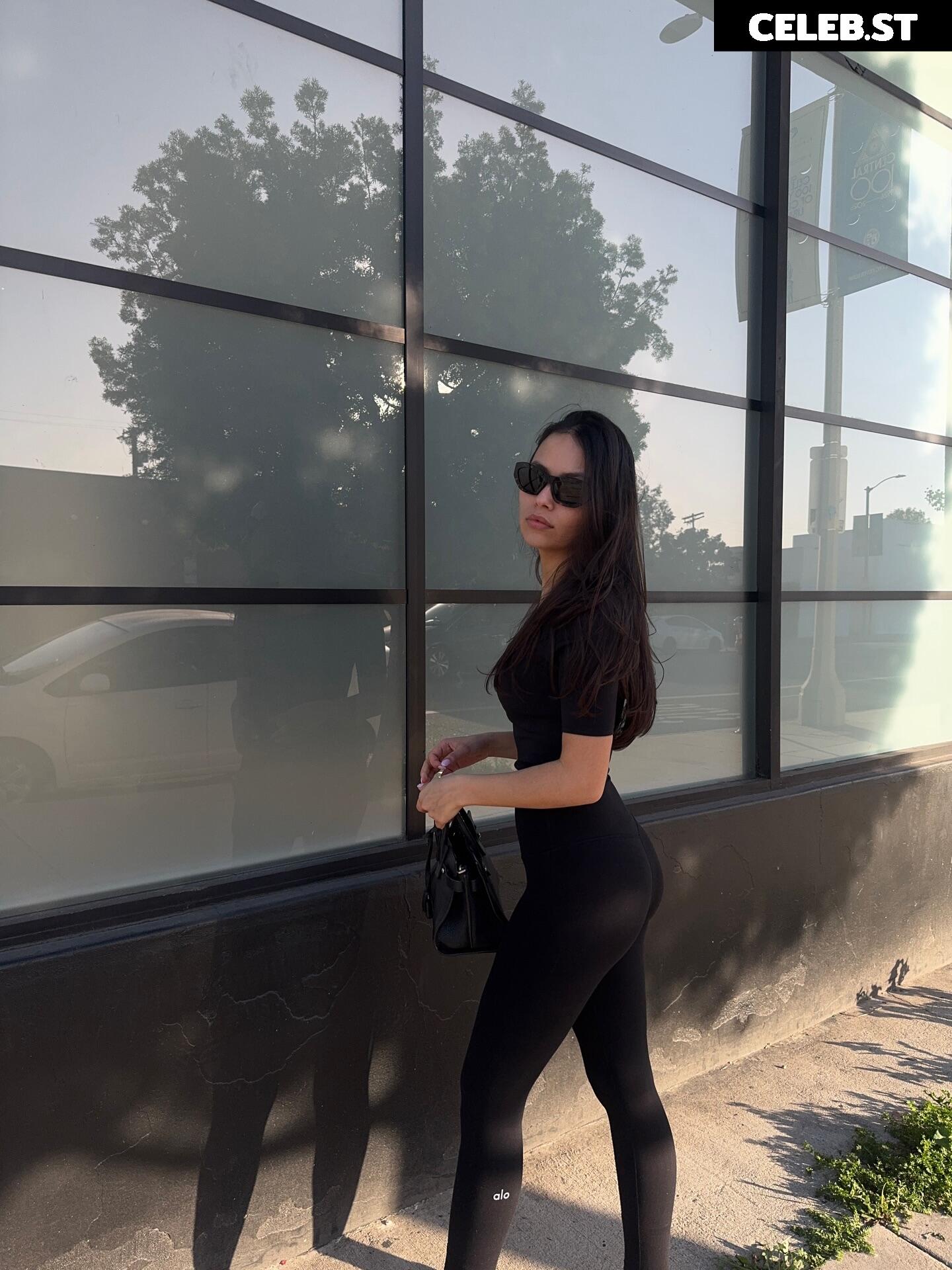 Fiona Barron Image 22995204
