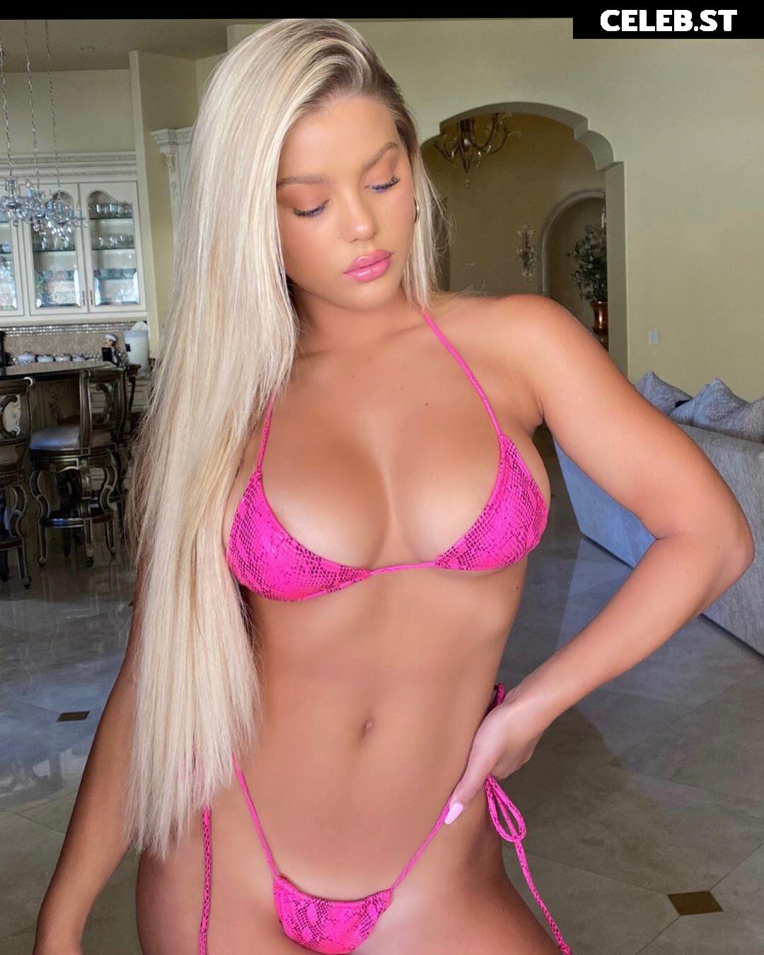 Kaylyn Slevin Image 22997773