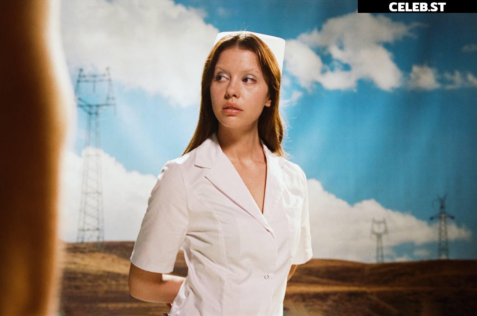 Mia Goth Image 22991559