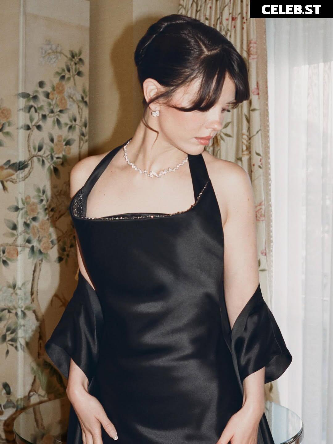 Mia Goth Image 22991606