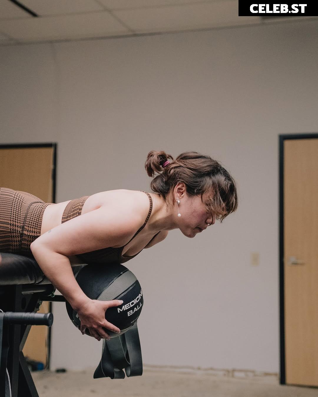 Katelyn Ohashi Image 22991114