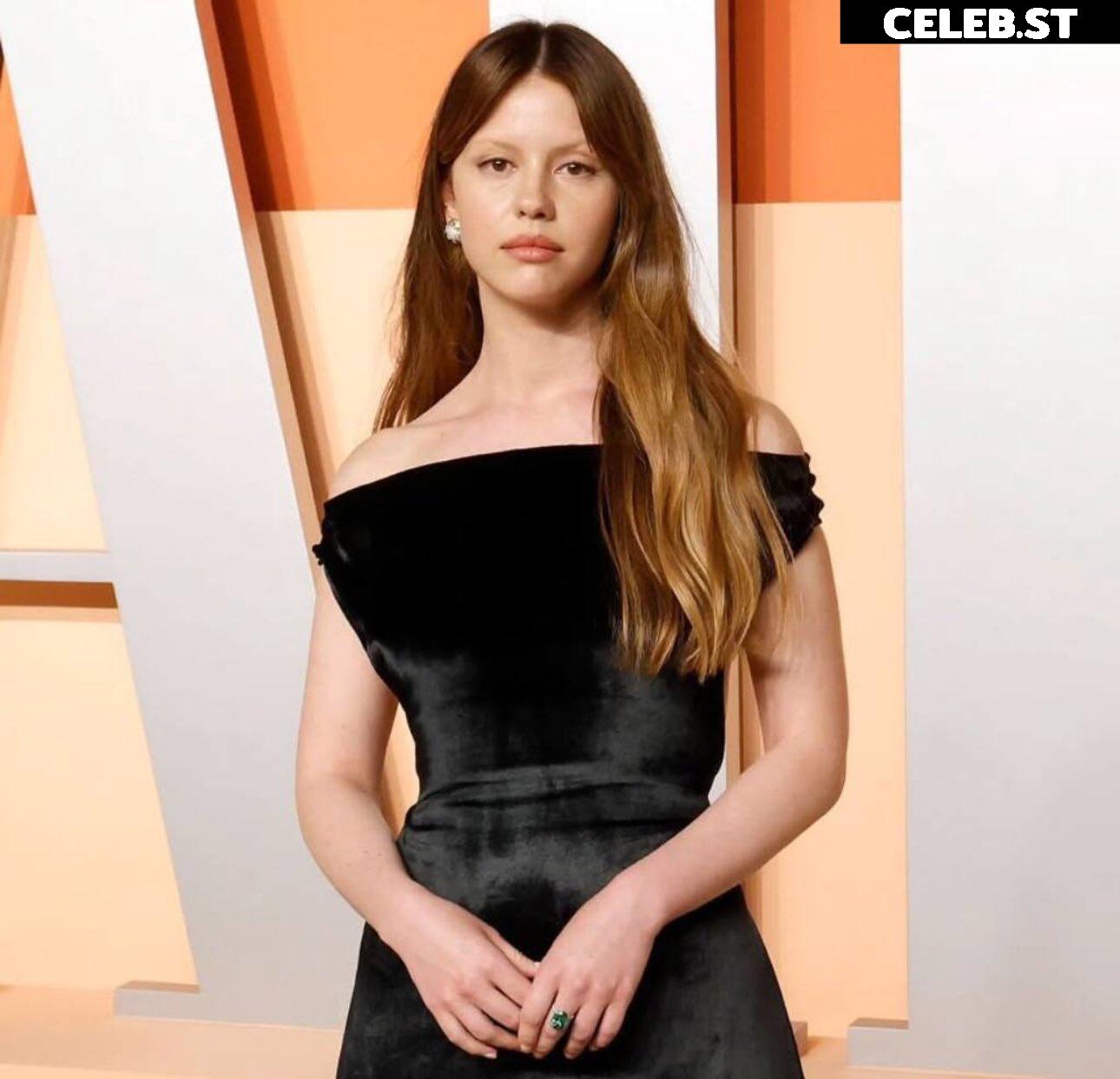 Mia Goth Image 22991275