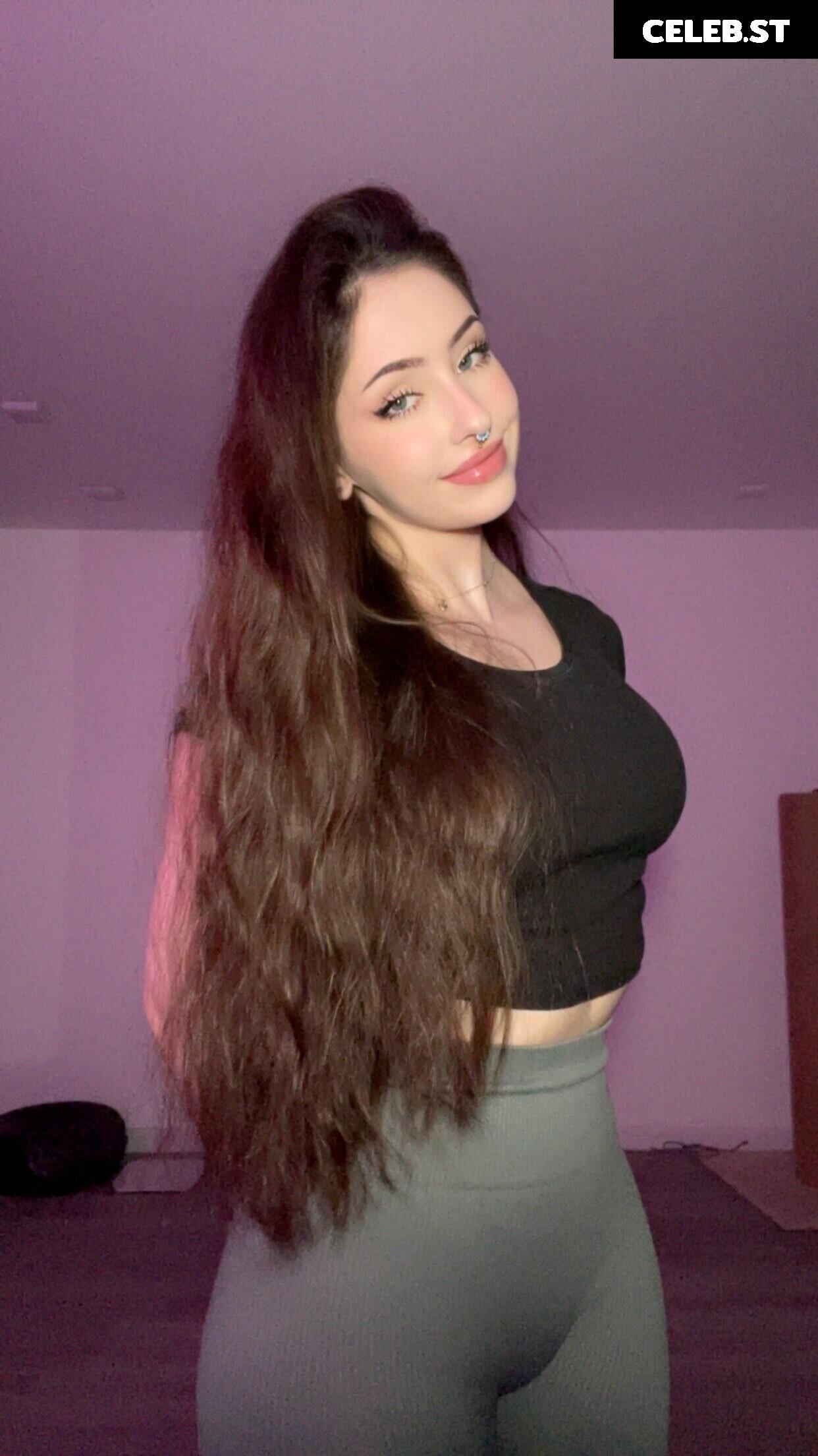 Anastasiia Mut Image 22868574