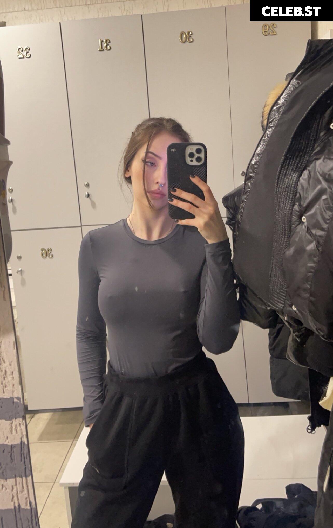 Anastasiia Mut Image 22868492