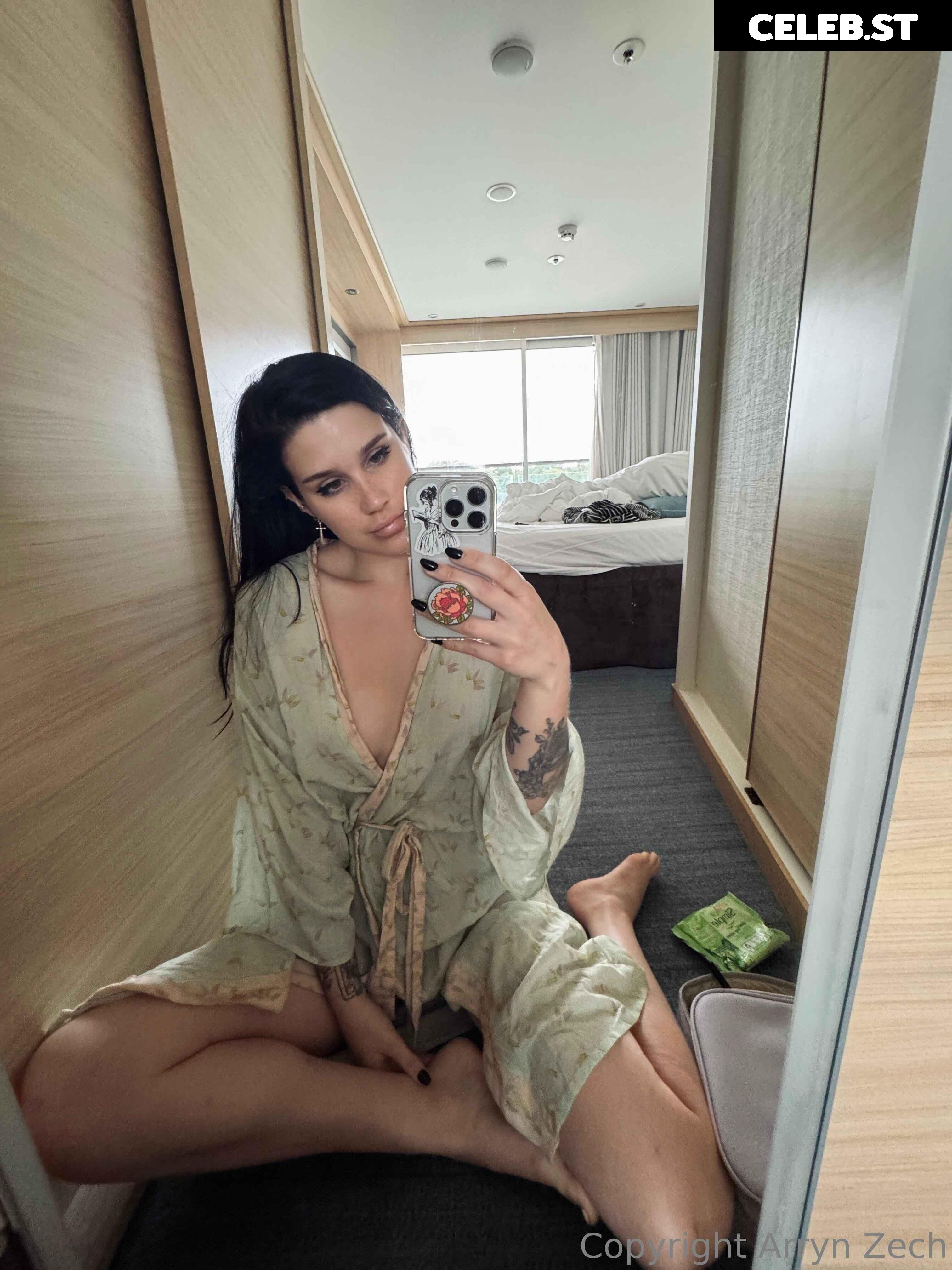 Arryn Zech Image 22868019